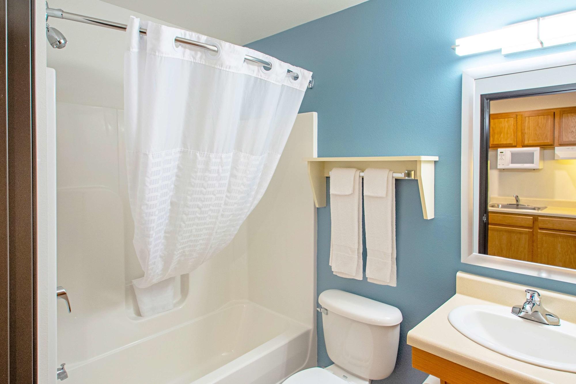 Woodspring Suites Ogden