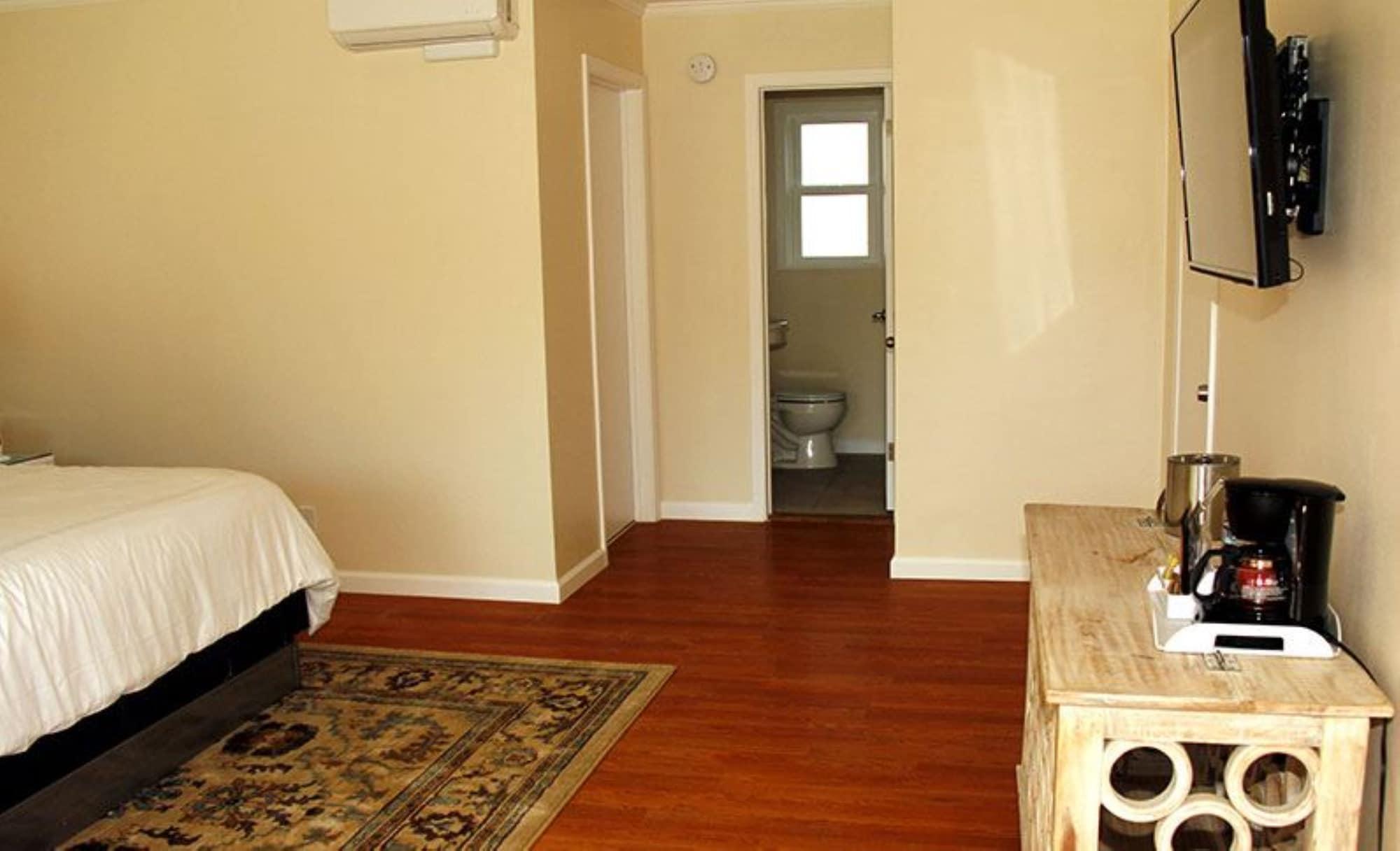 Pacific Crest Hotel by null