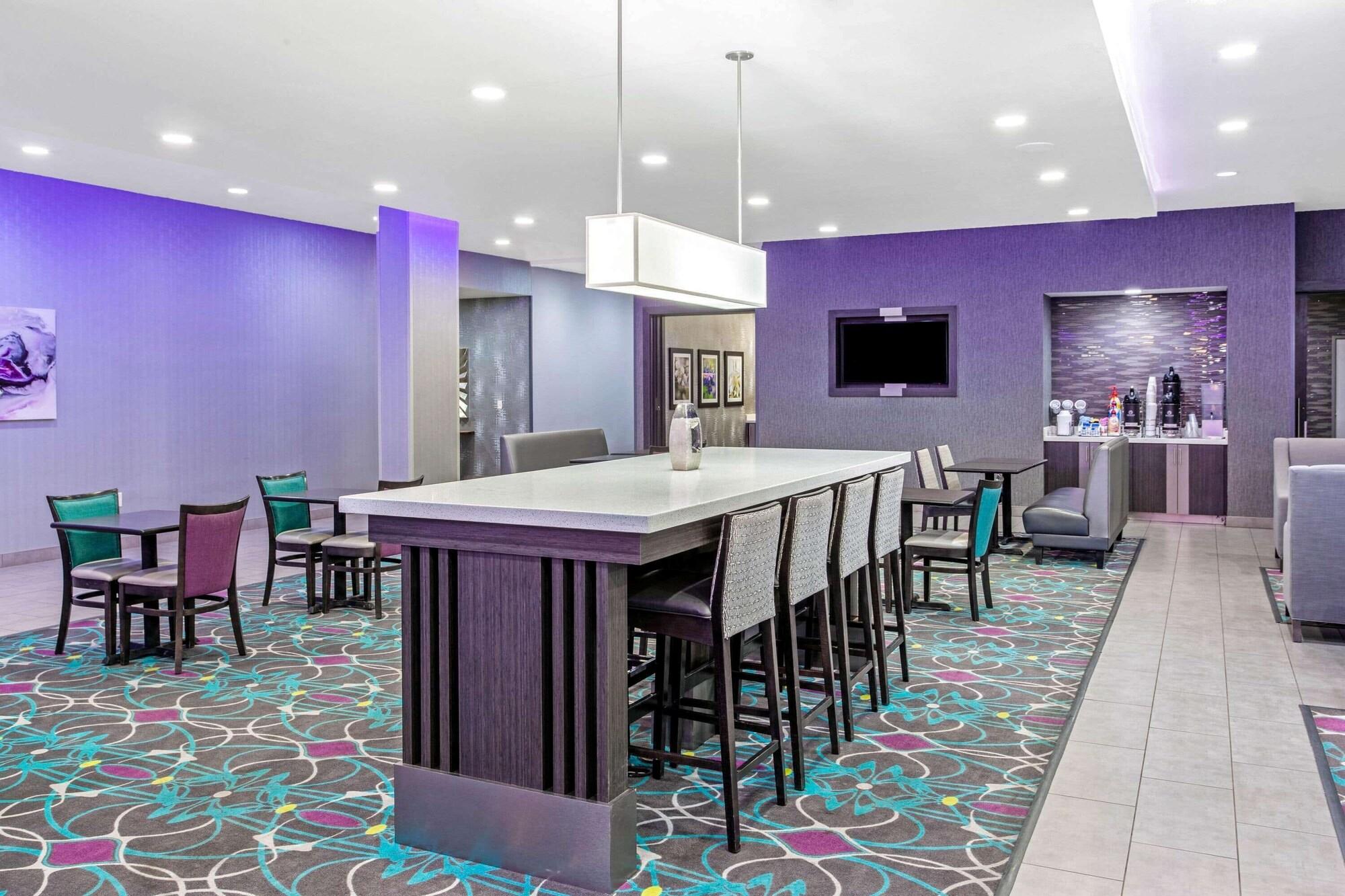 La Quinta Inn & Suites by Wyndham Lubbock South