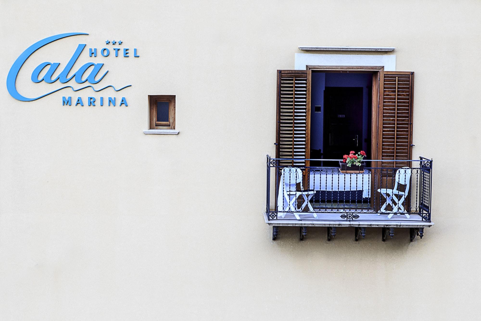 Hotel Cala Marina by null