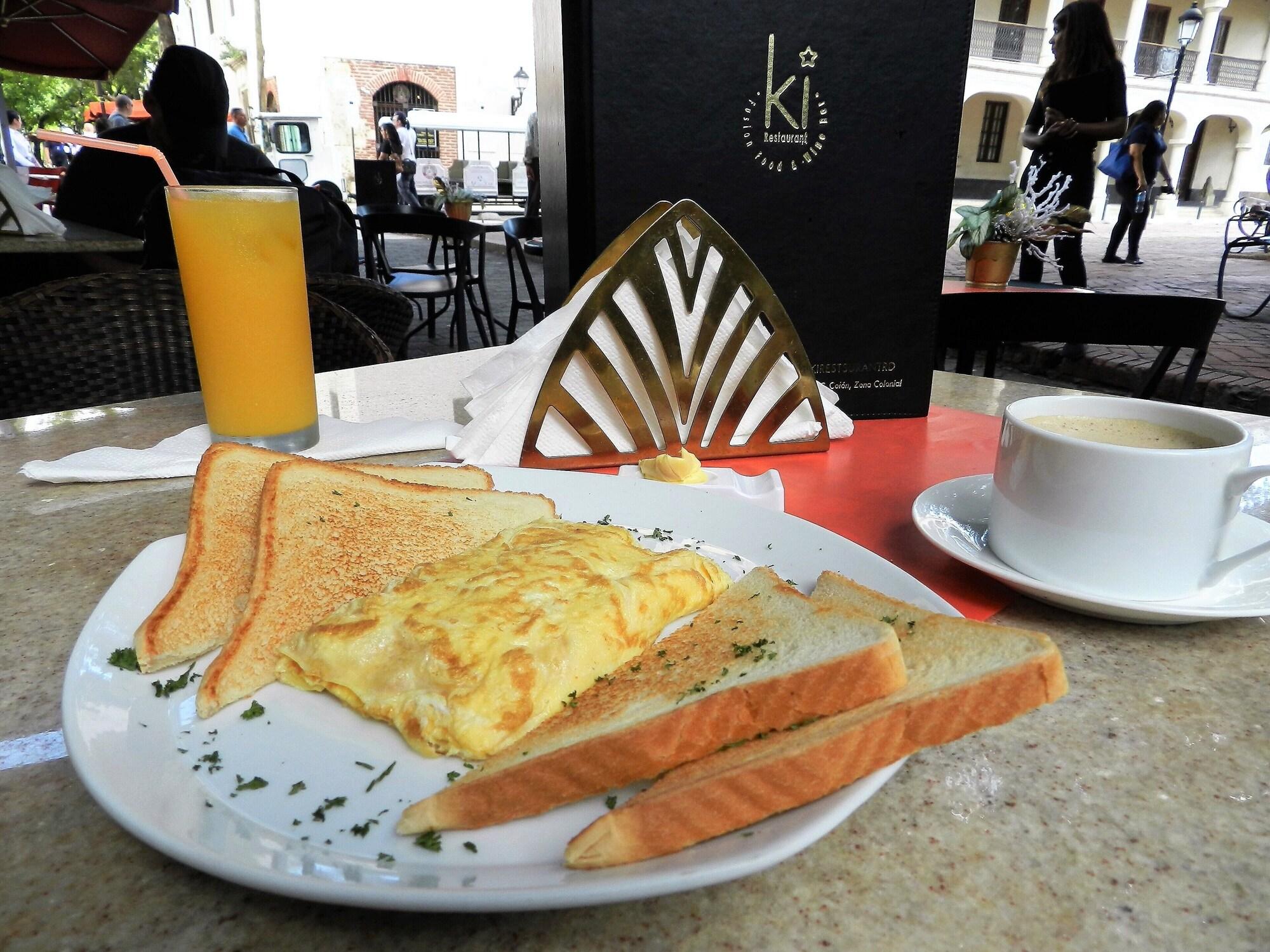 Hostal La Colonia By The Oxo House