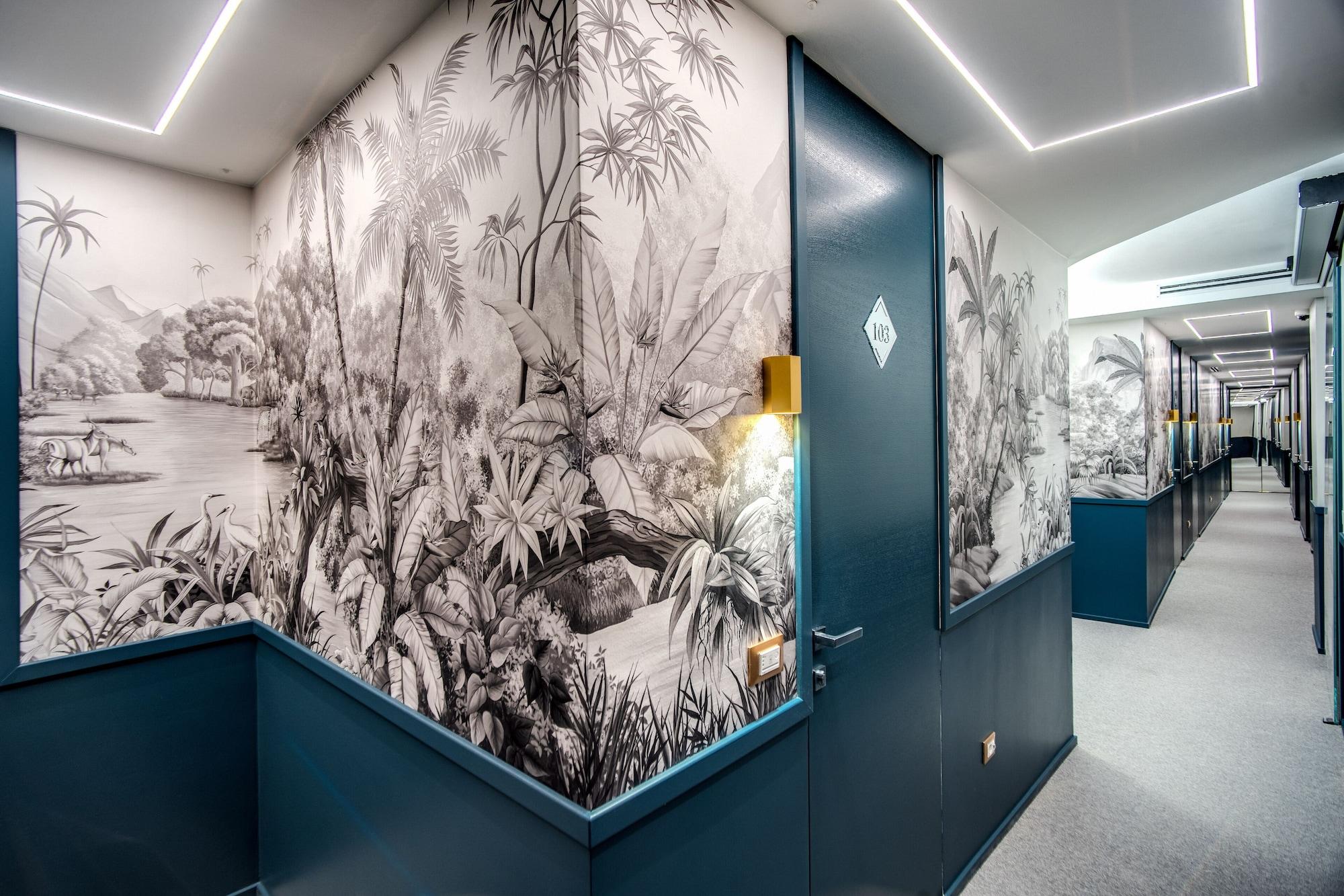 Victor Boutique Hotel - photo