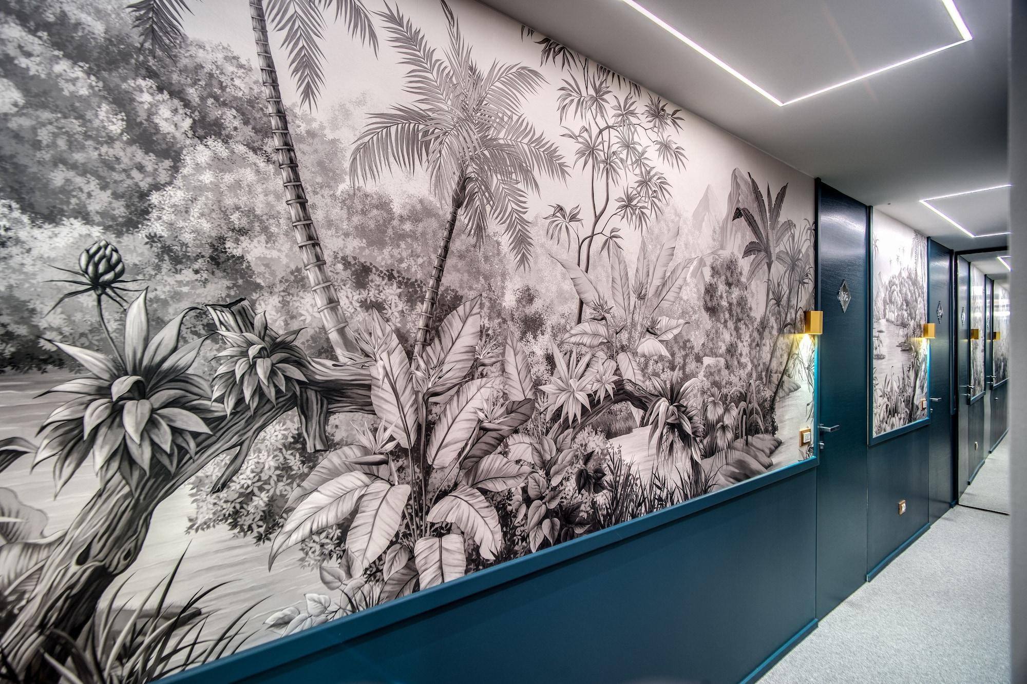 Victor Boutique Hotel - photo