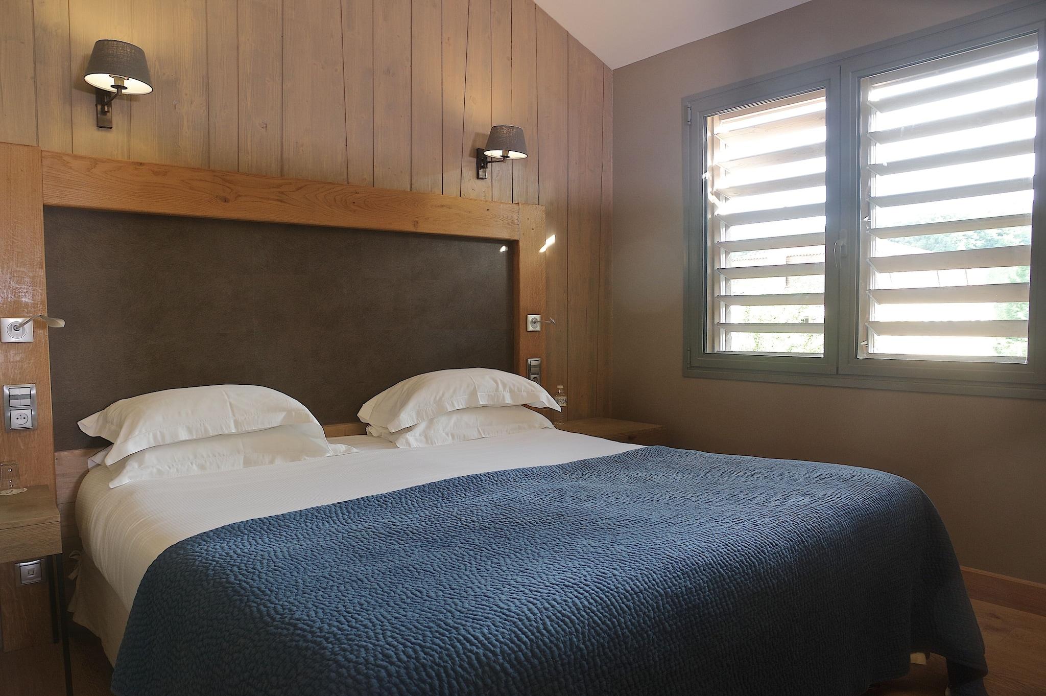 Le Bistro des Glycines by null