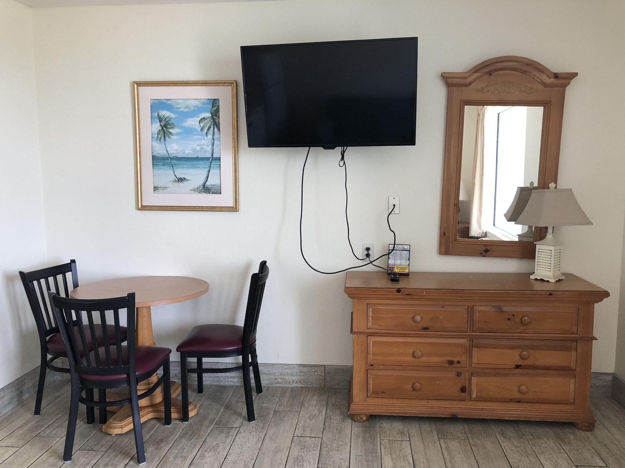Holiday Terrace Beachfront Hotel, A By The Sea Res