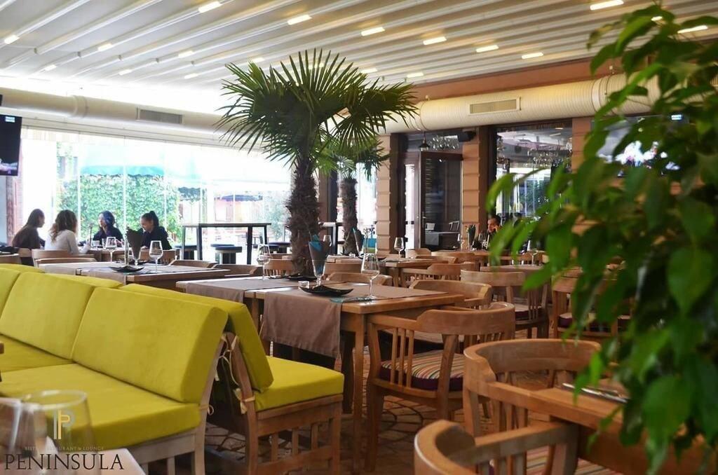 Peninsula Boutique Hotel