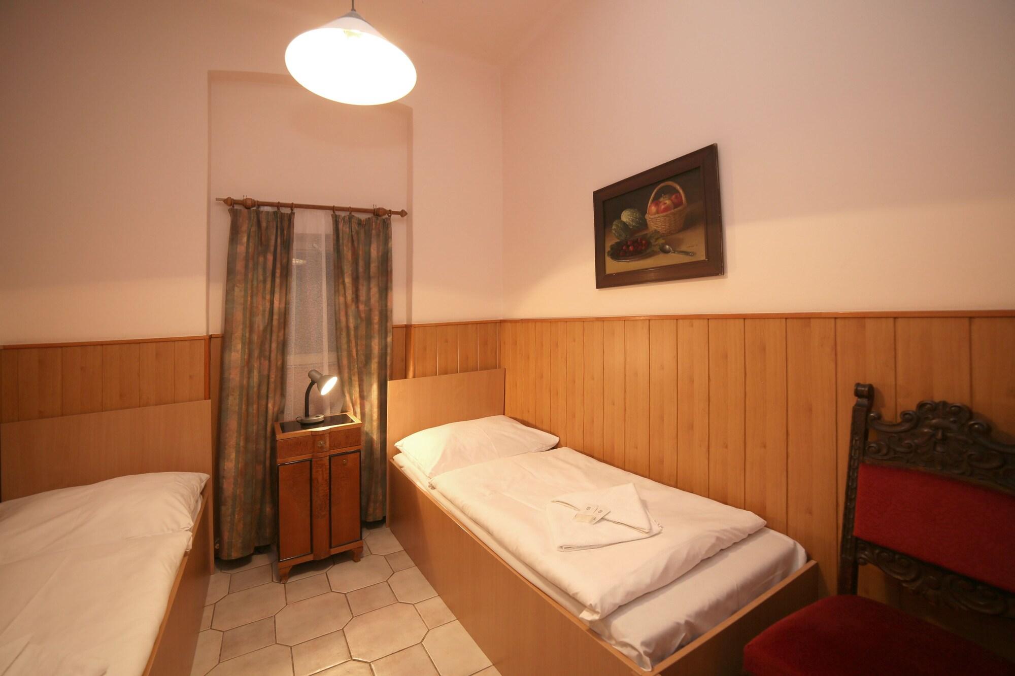 Hotel Kavalerie by null
