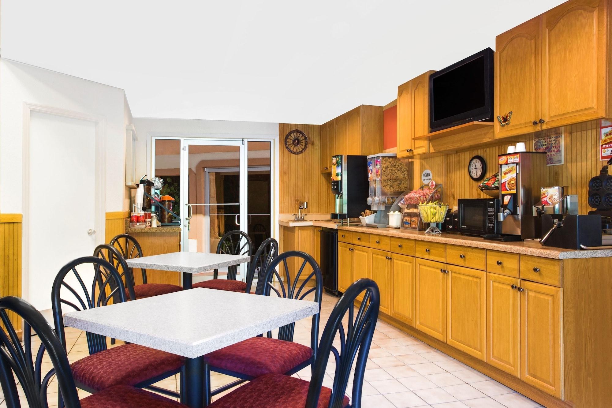 Americas Best Value Inn Darien
