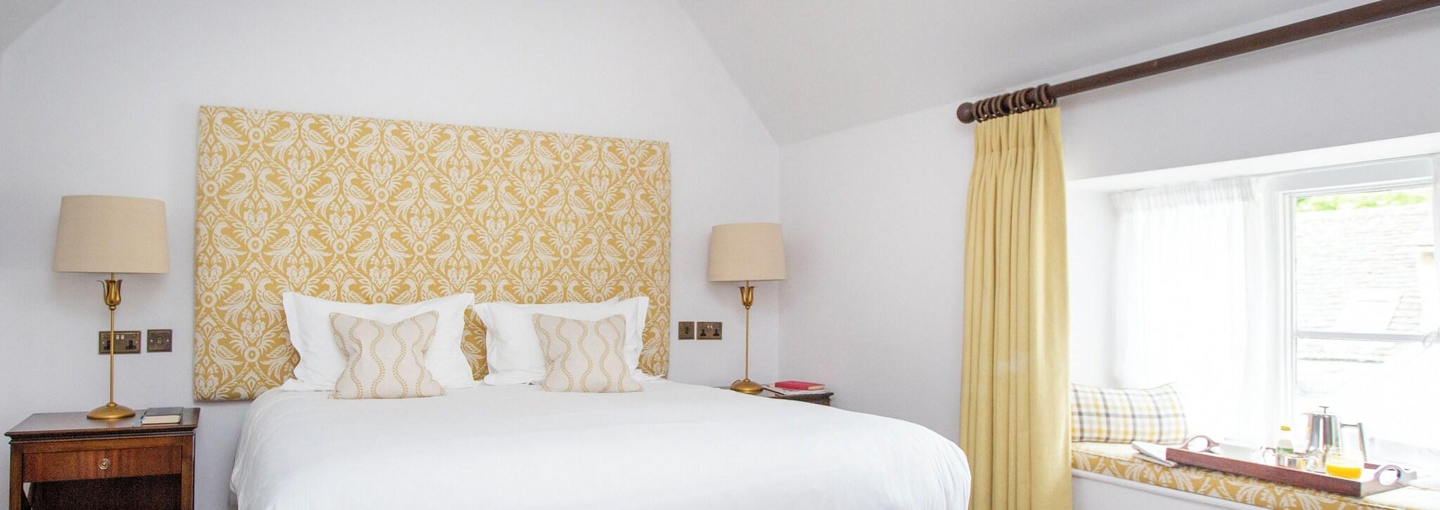 Lords Of The Manor Hotel by null