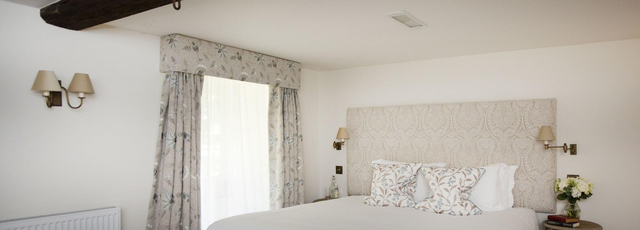 Lords Of The Manor Hotel by null