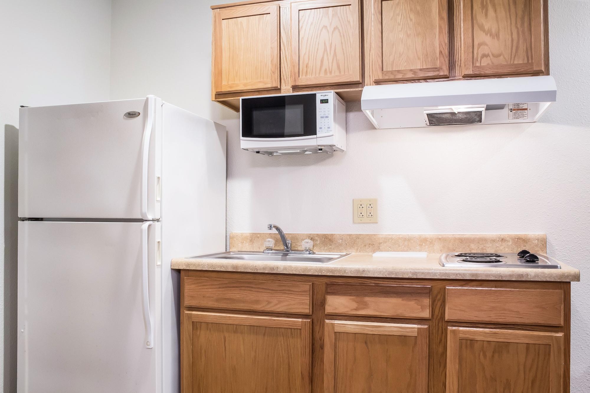 Woodspring Suites Denton