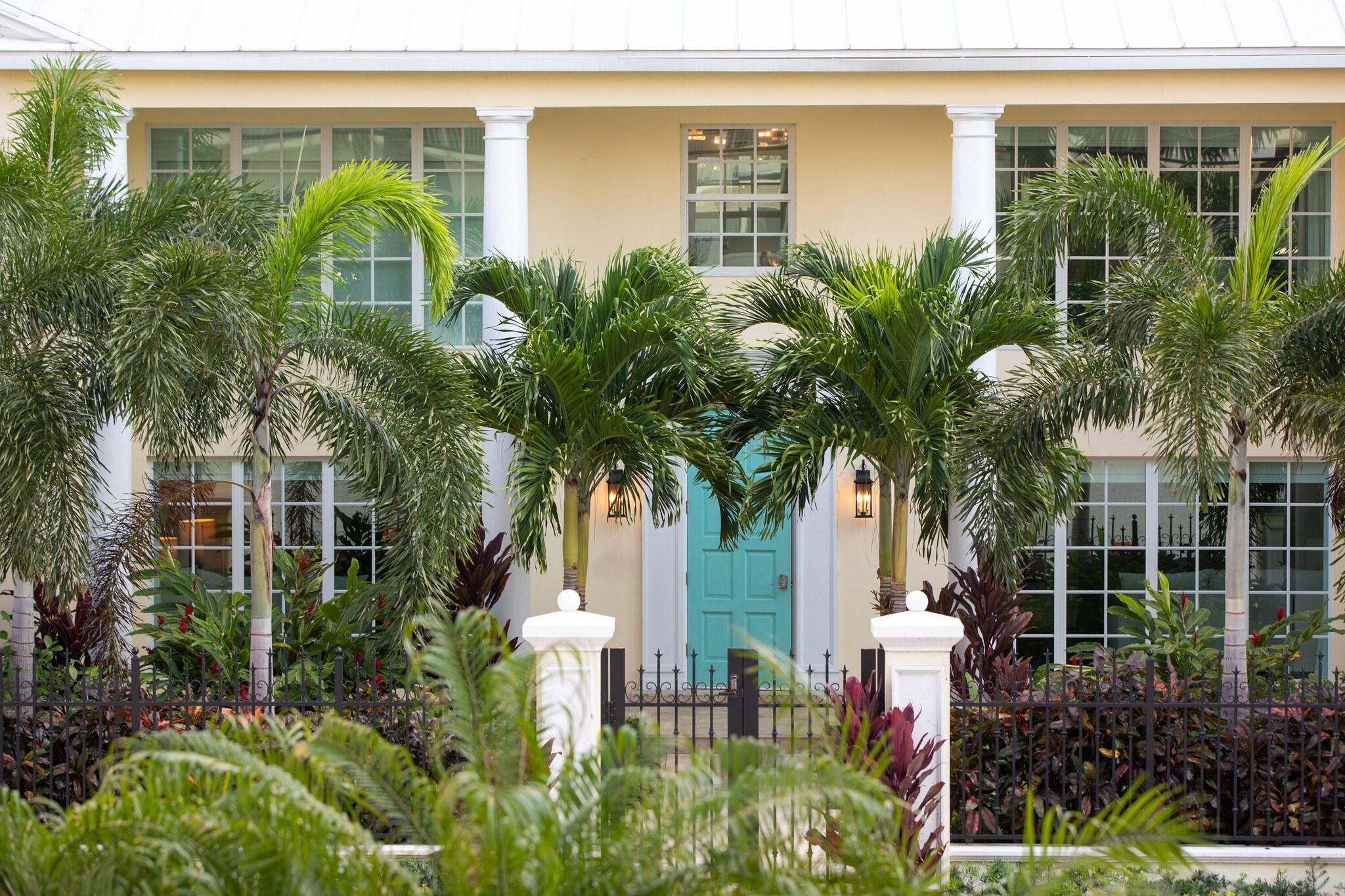 The Pillars Hotel and Club, an Small Luxury Hotel by null