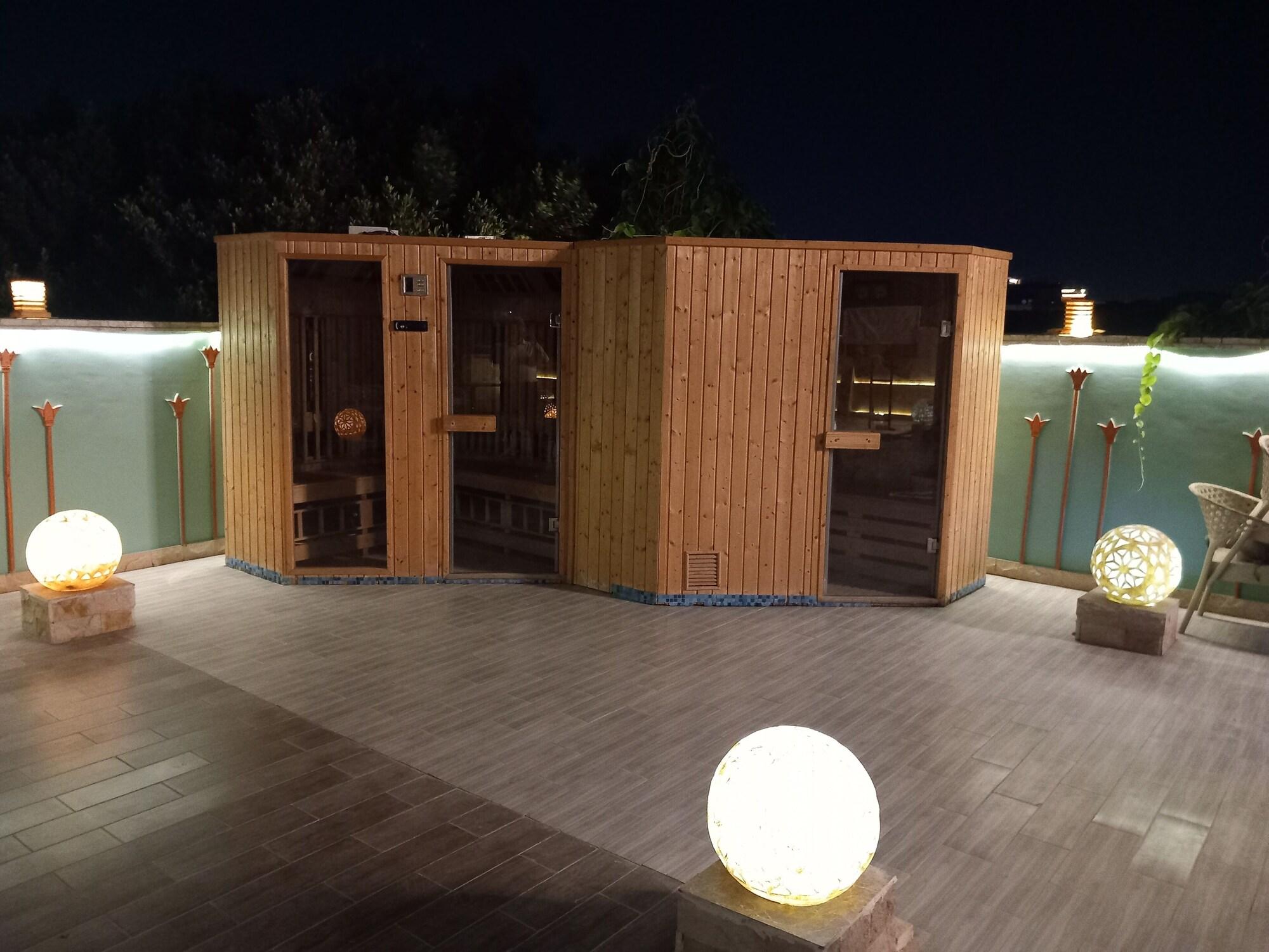 Cozy Studios Pyramids View