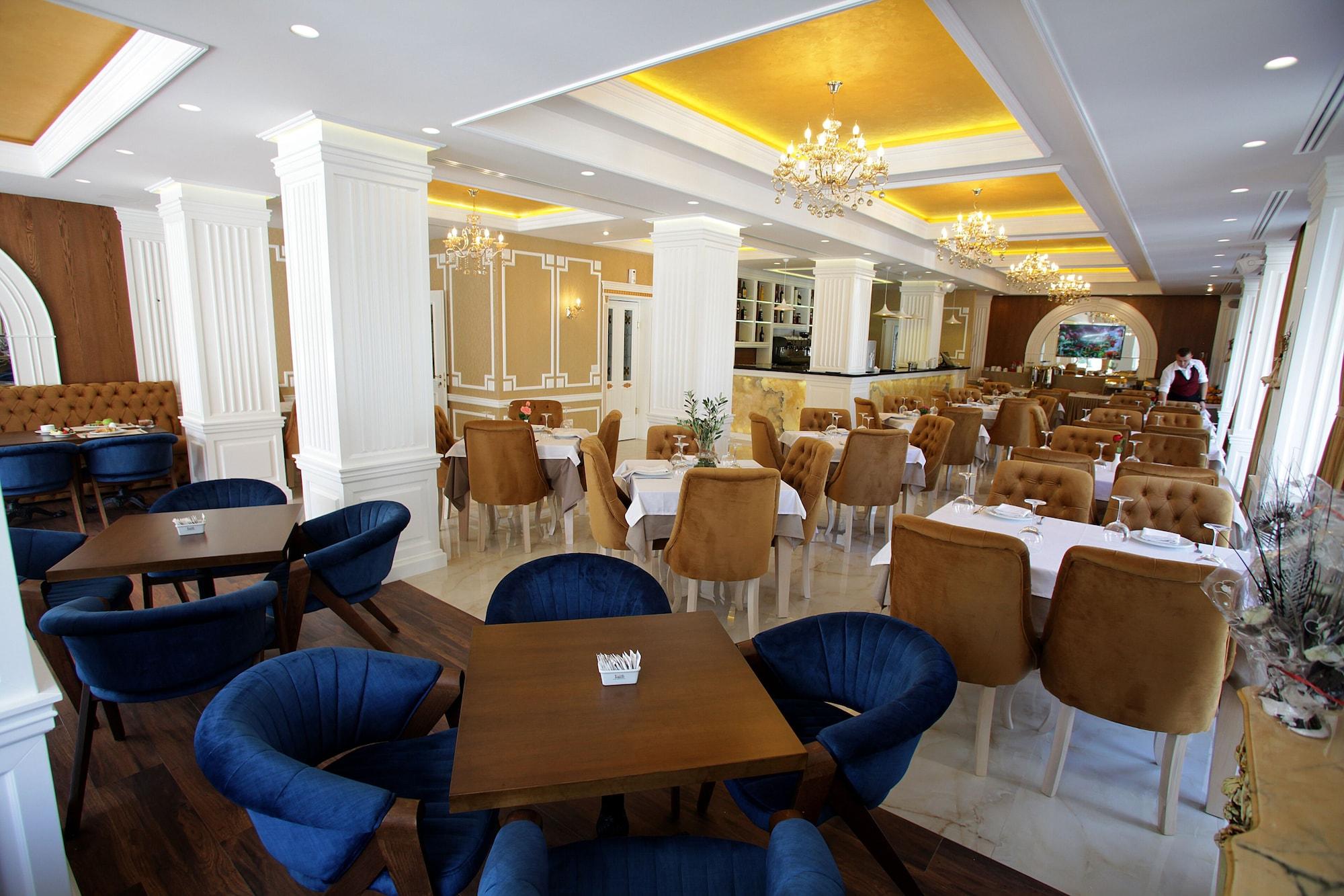 Empire Hotel