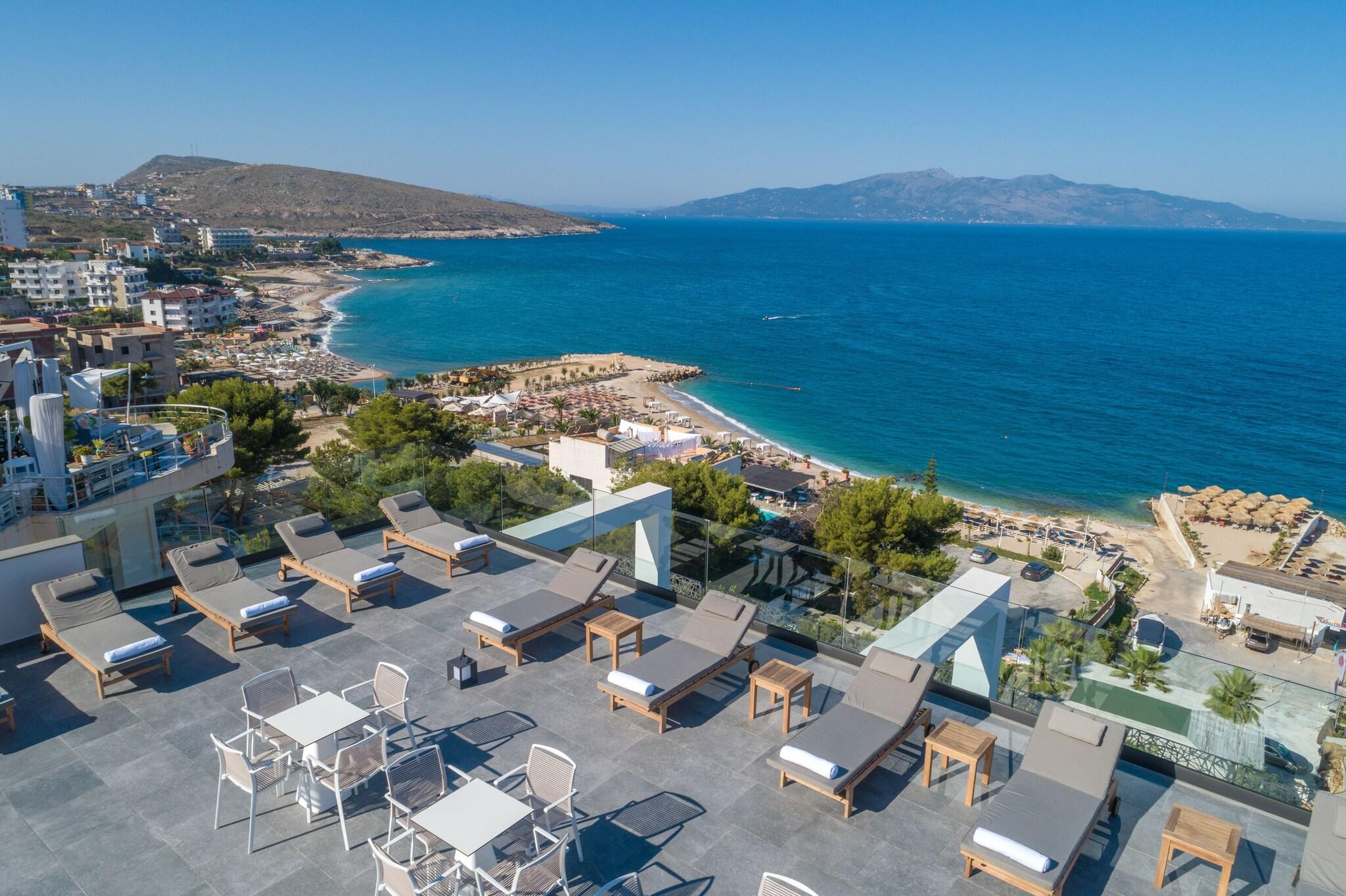 Glow Boutique Hotel & Suites - photo