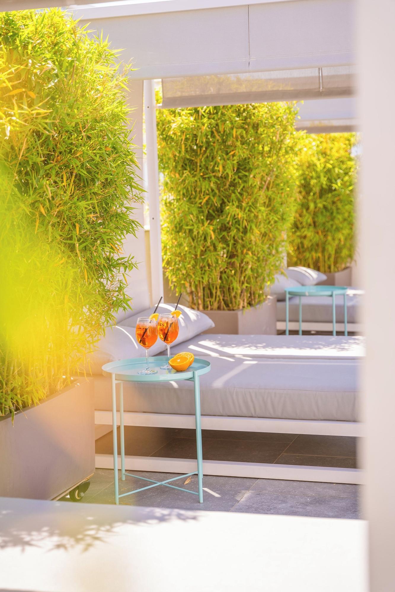 Glow Boutique Hotel & Suites - photo