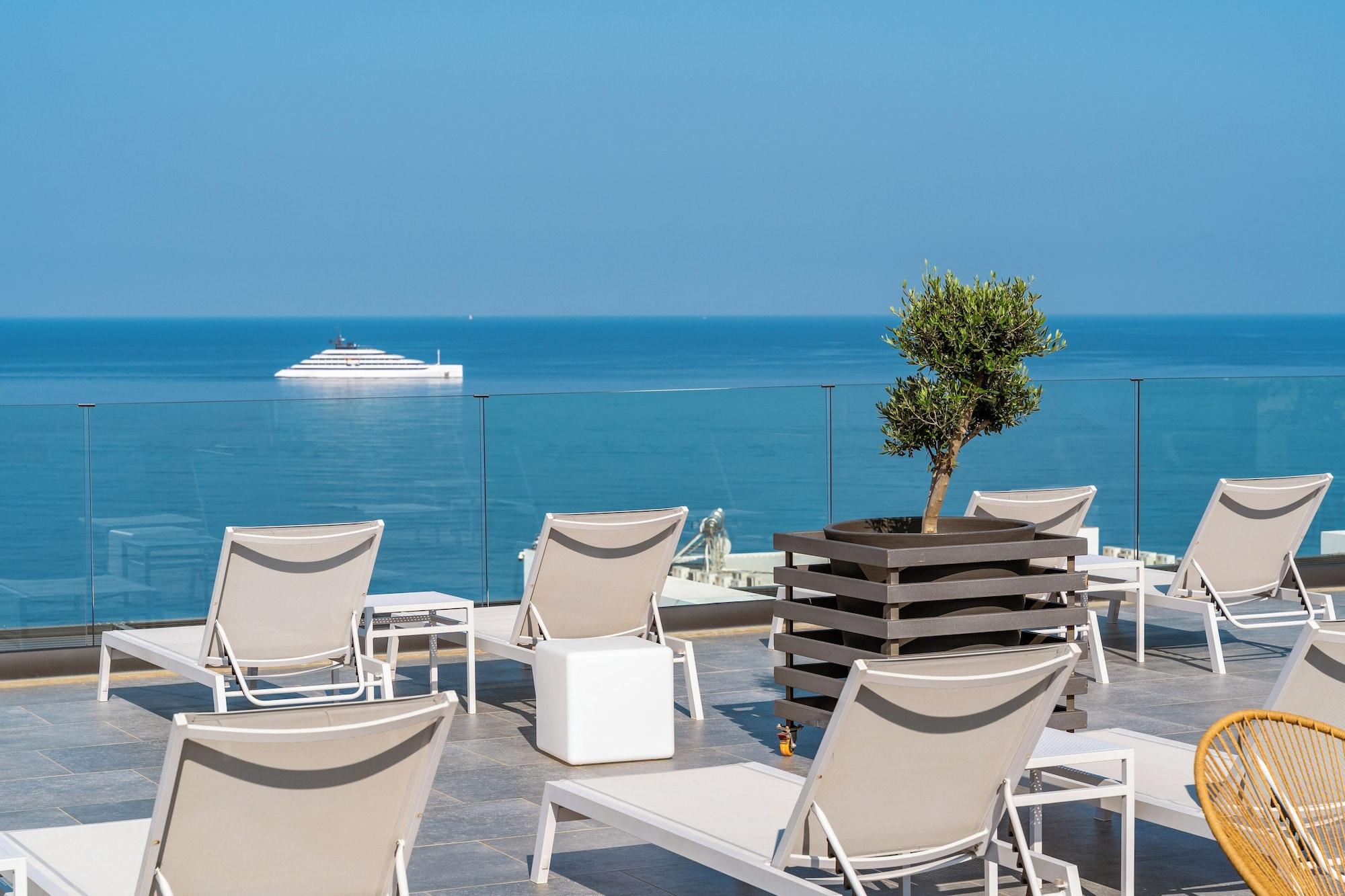 Glow Boutique Hotel & Suites - photo