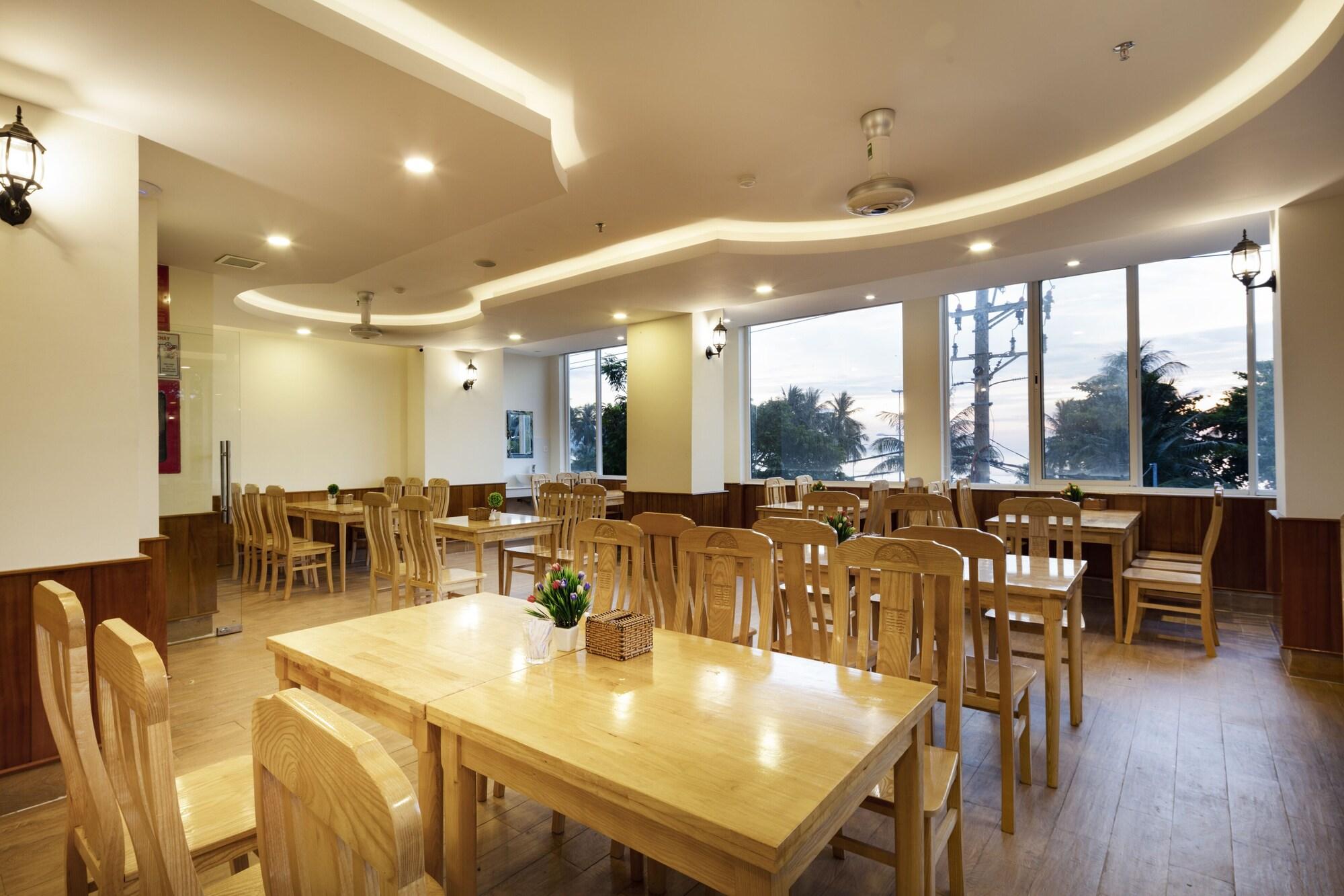Glory Hotel