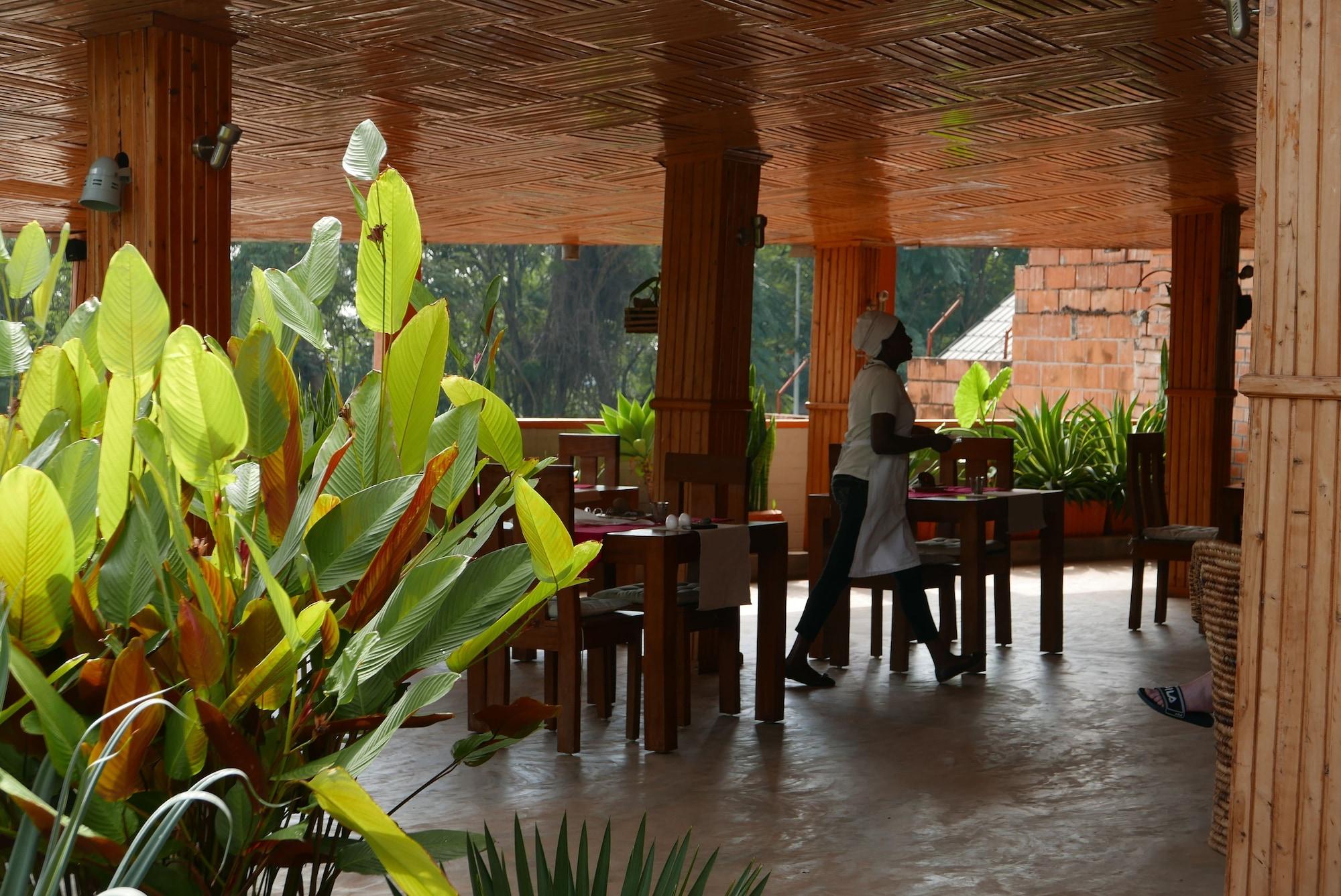 5 Swiss Hotel by null