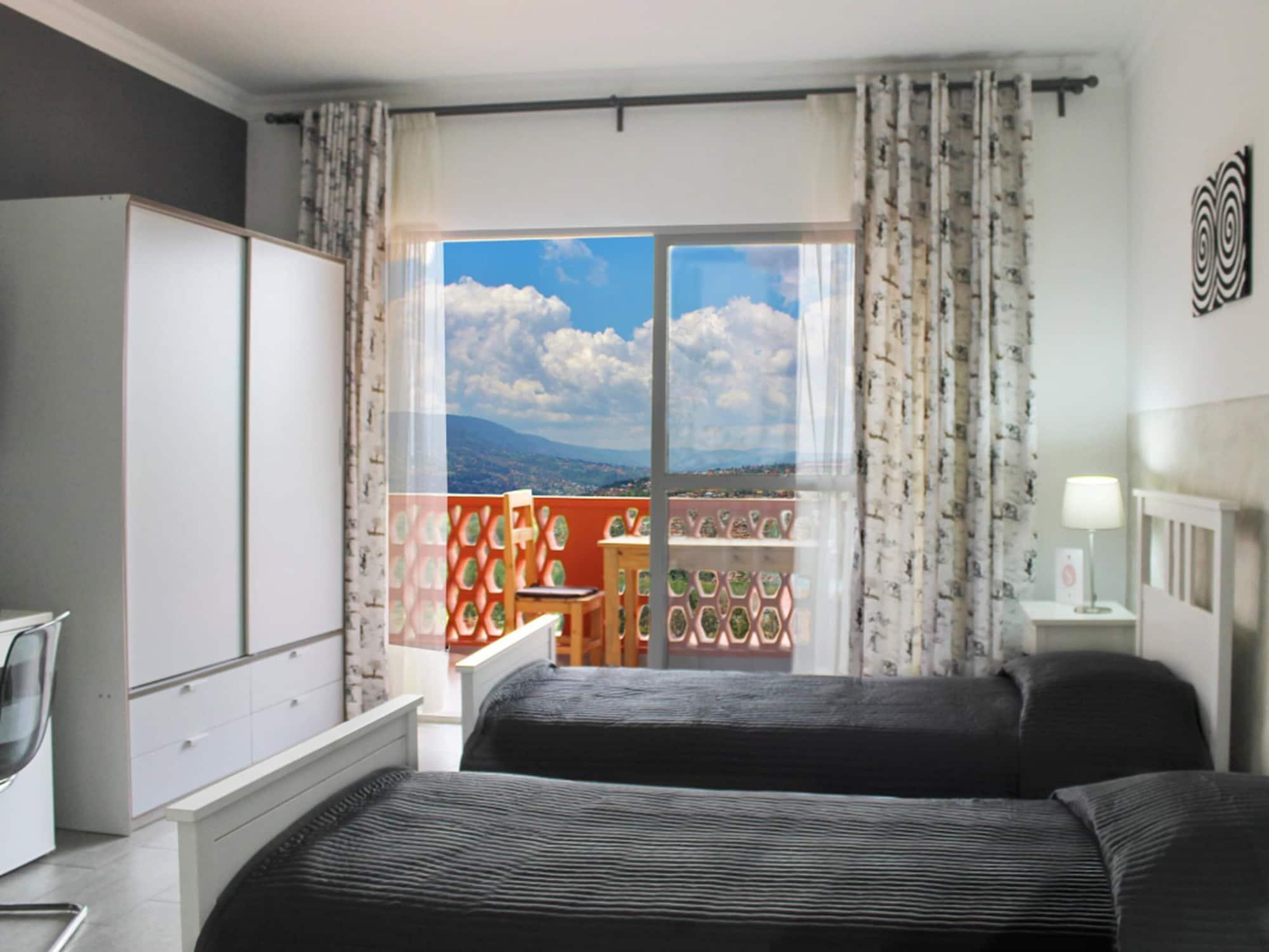 5 Swiss Hotel by null