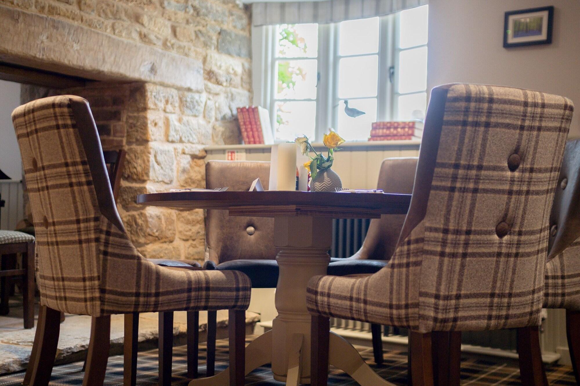 The Red Lion At Hellidon