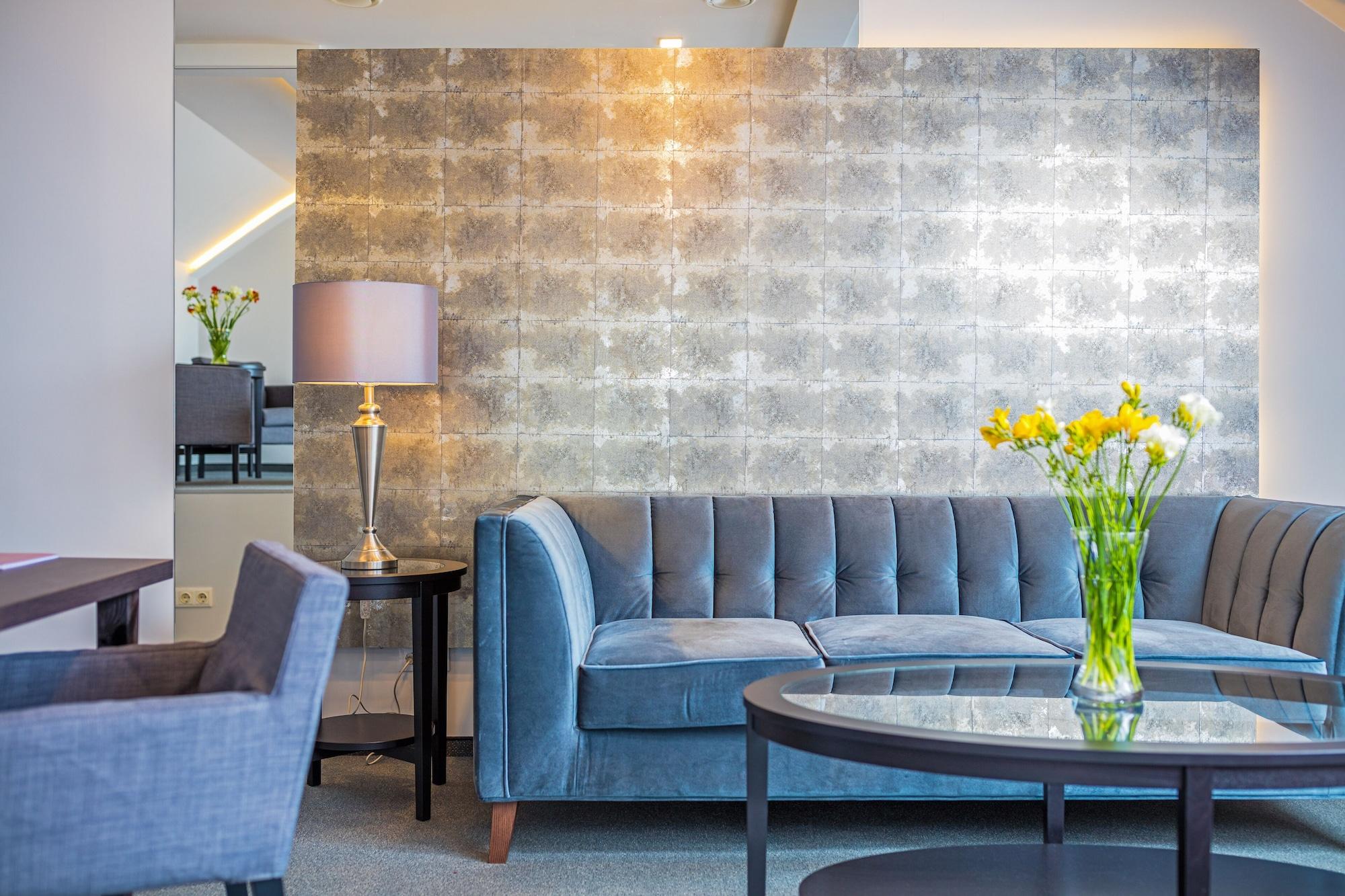 Old Mill Hotel by null