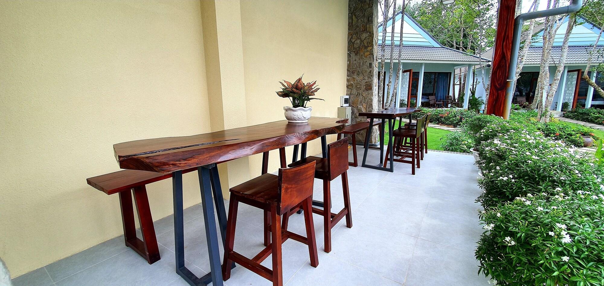 Kingo Rereat Resort