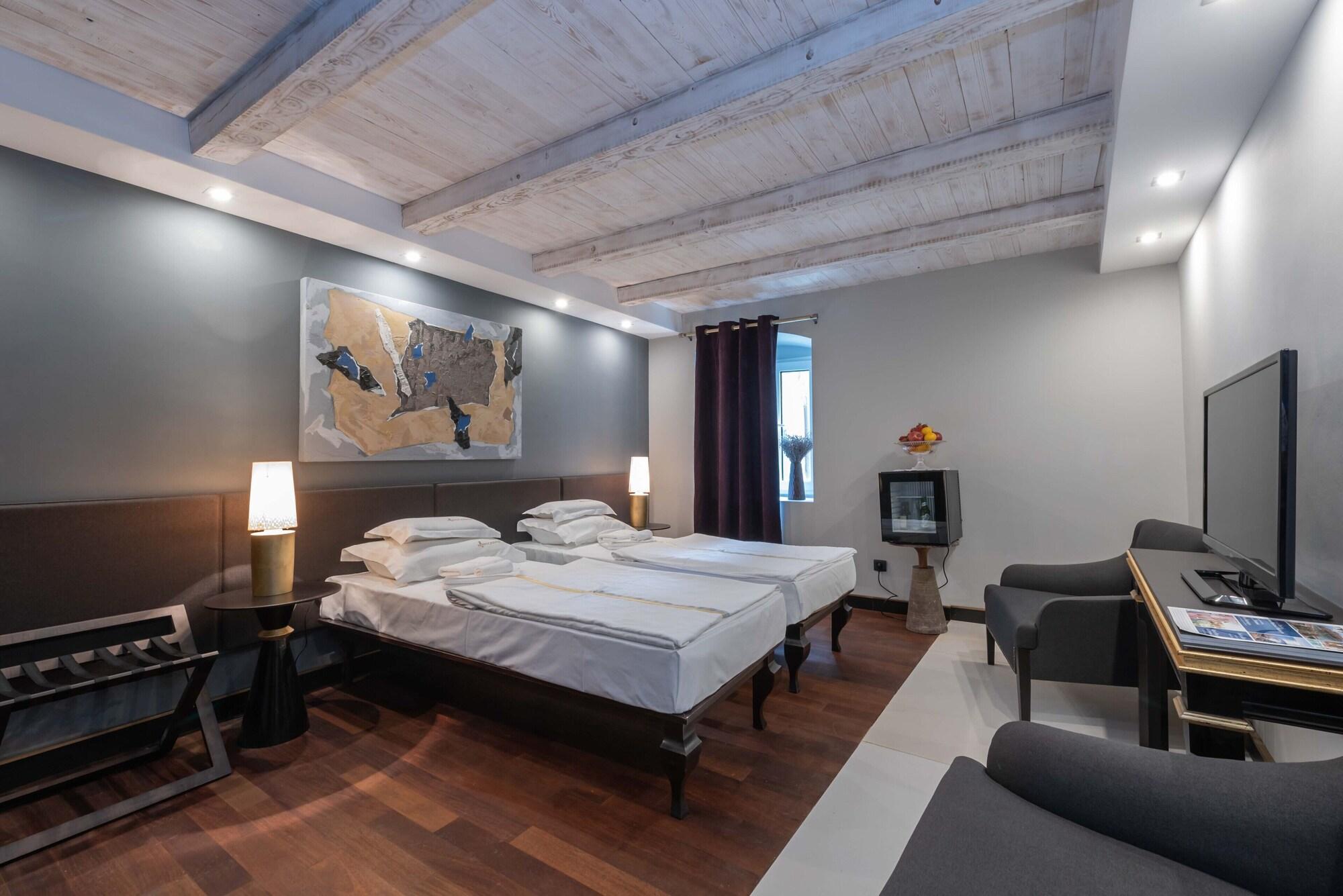 Hotel Hippocampus by null