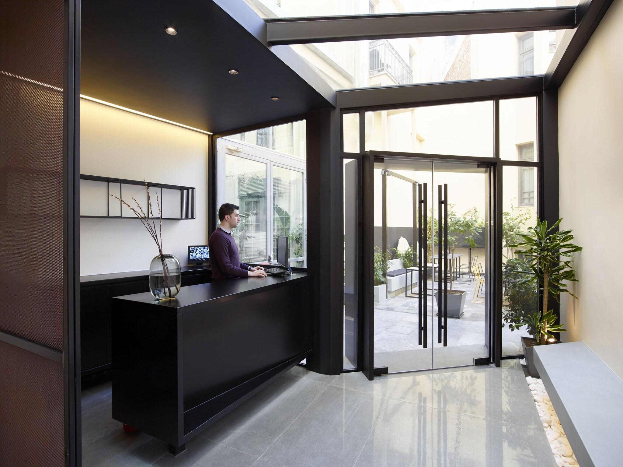 INNATHENS HOTEL by null
