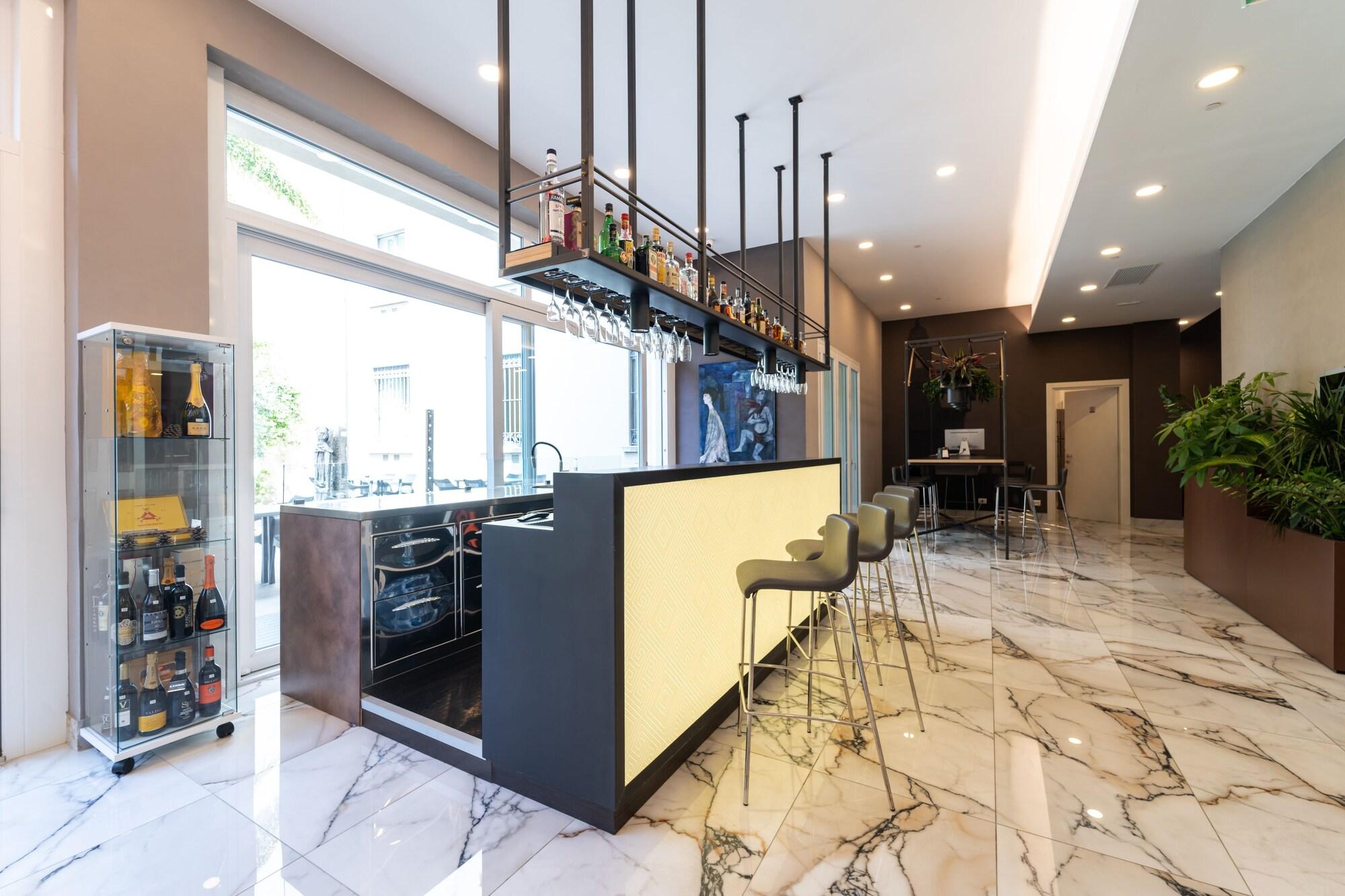 Hotel Milano Castello - photo