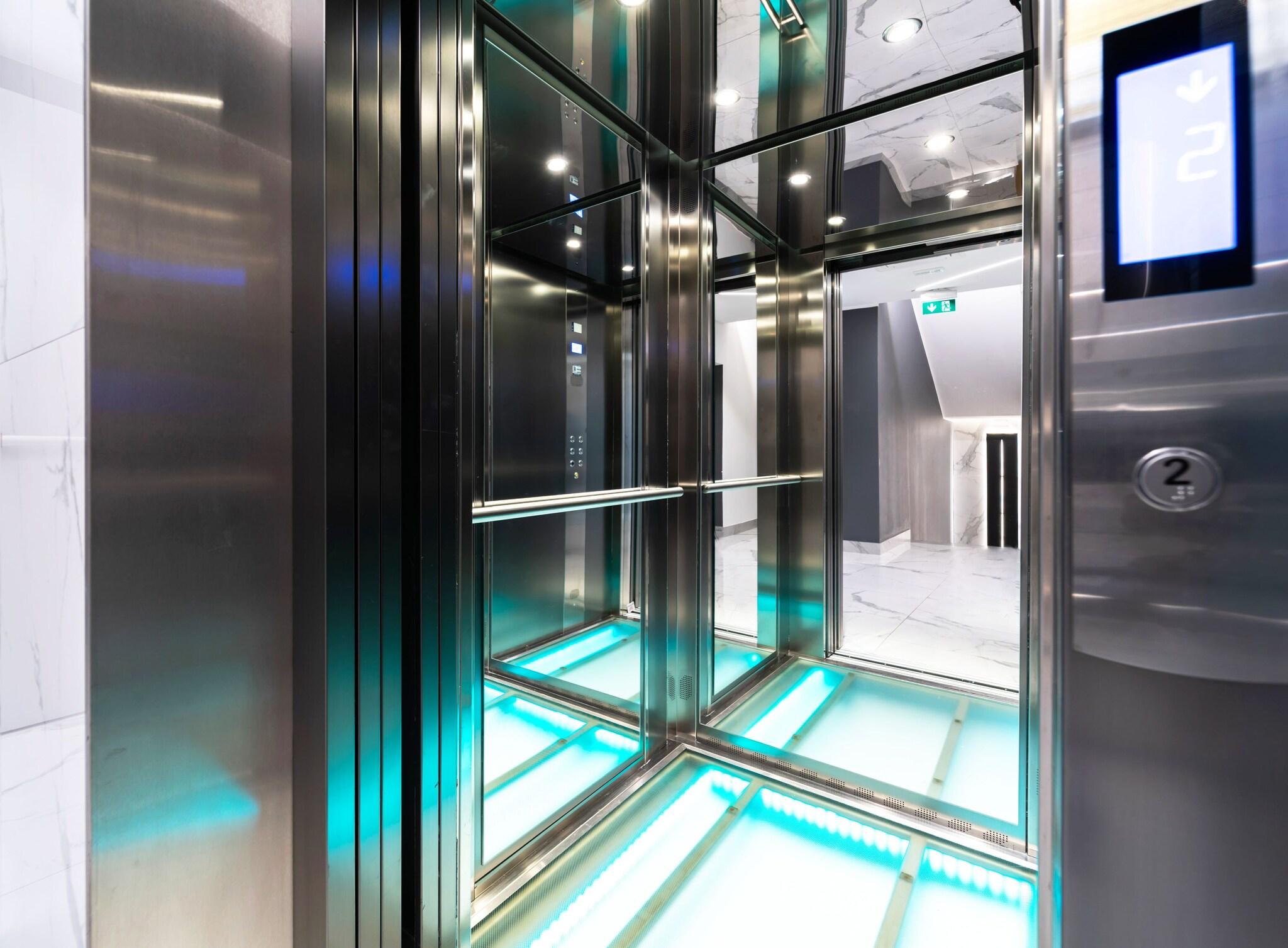 Hotel Milano Castello - photo