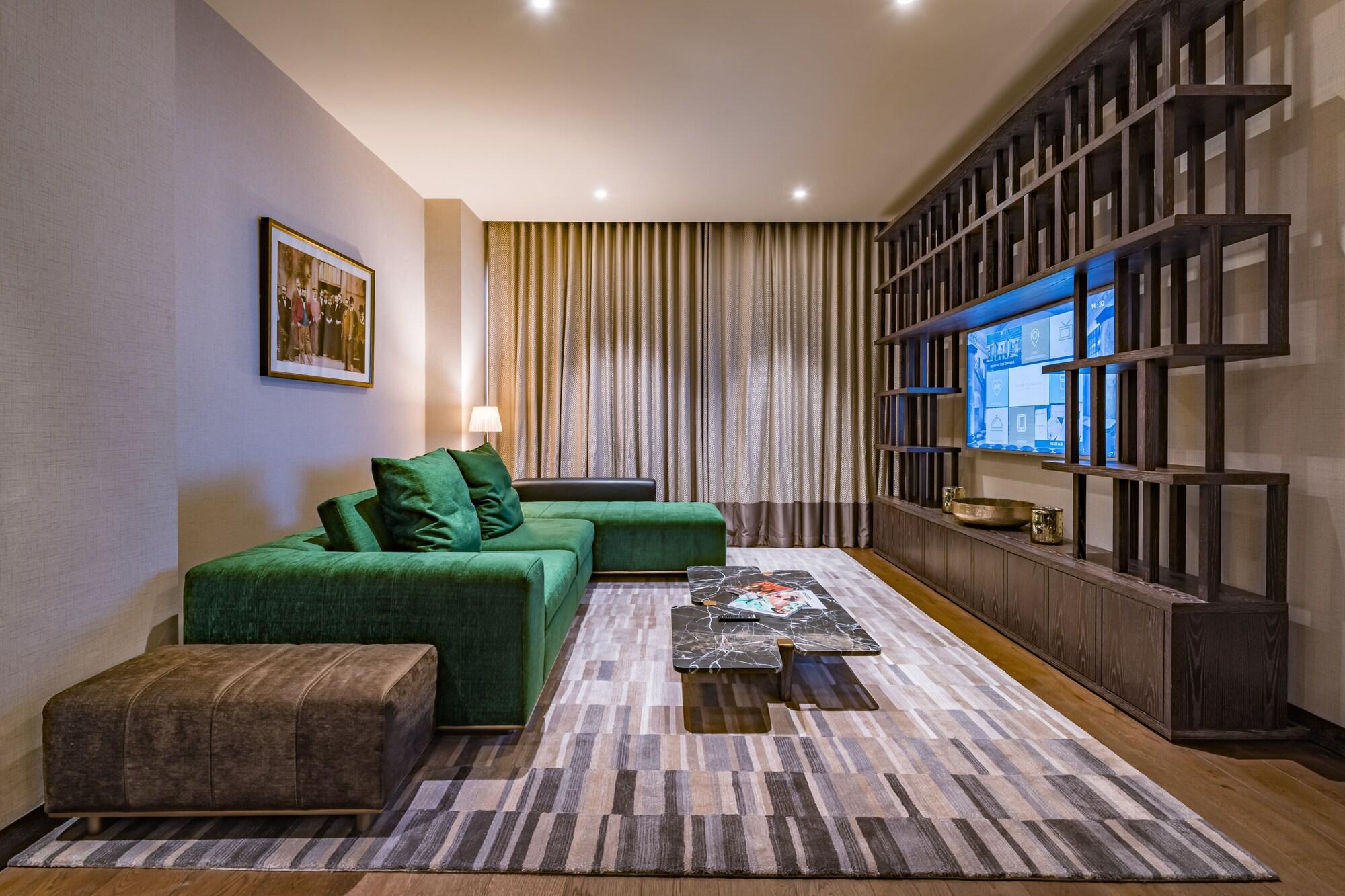 Stock Exchange Hotel, Manchester, Autograph Collection by null