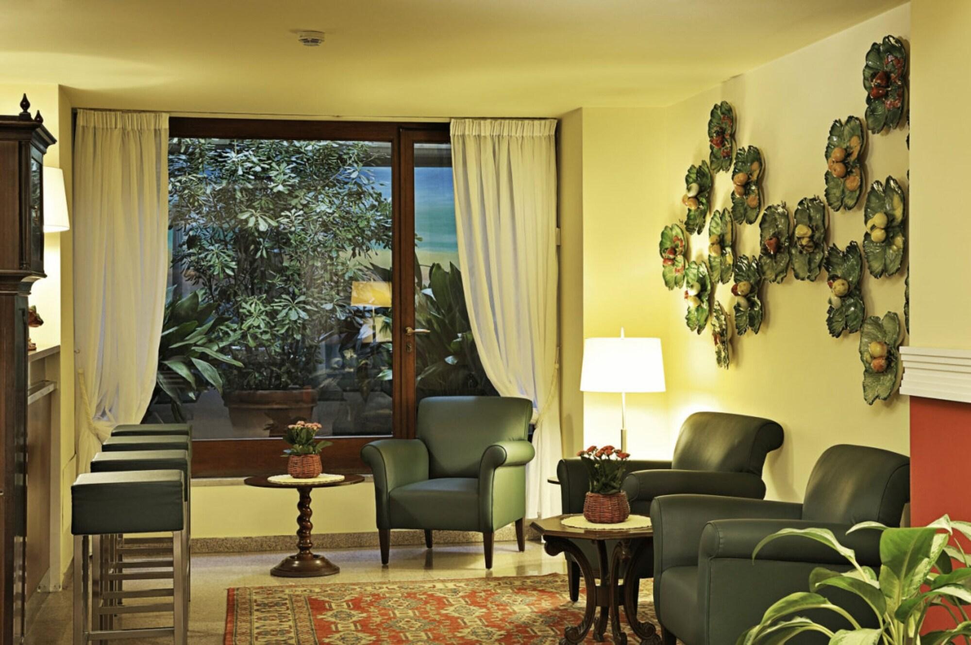 Hotel Gran Duca Di York - photo