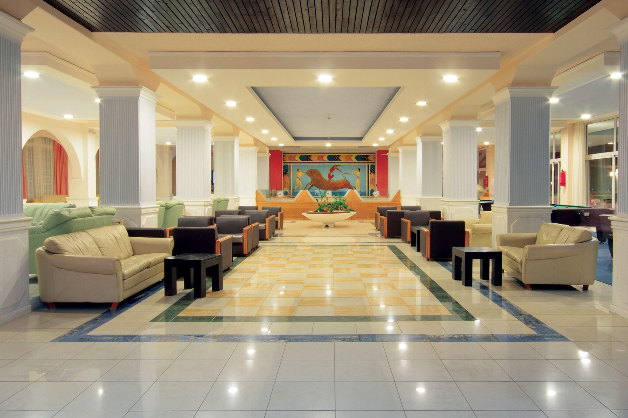 Atlantis Hotel - фото