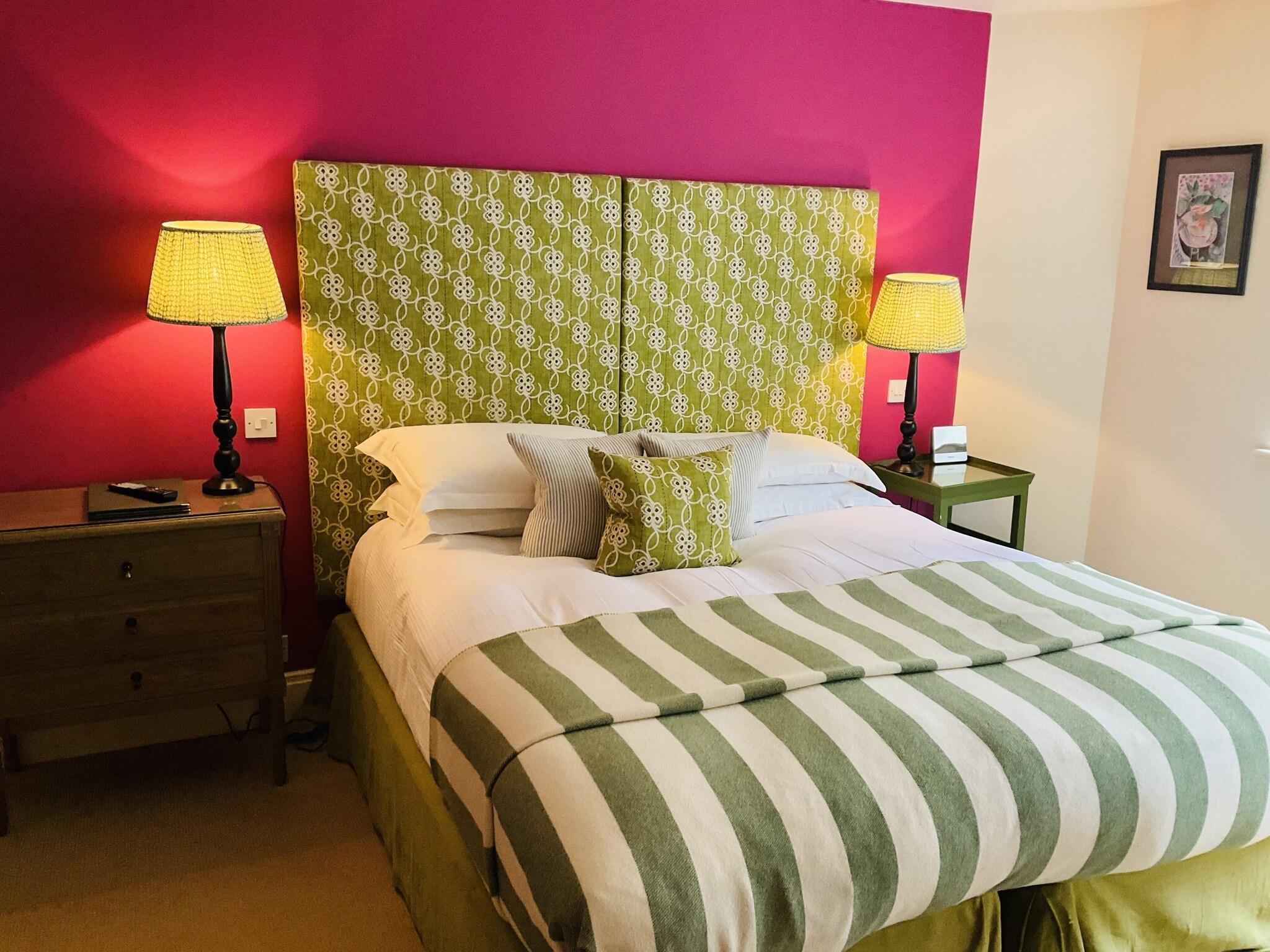 The Close Hotel by null