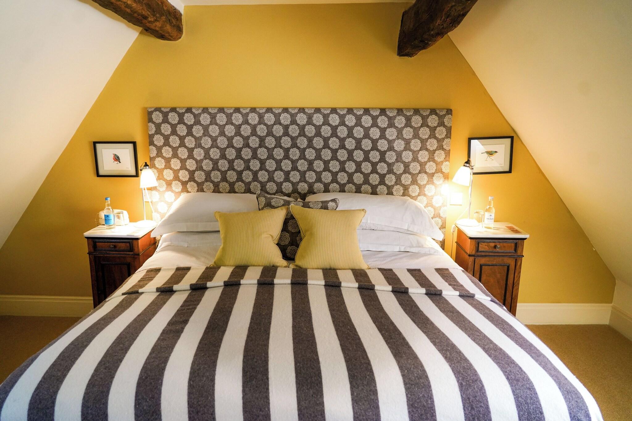 The Close Hotel by null