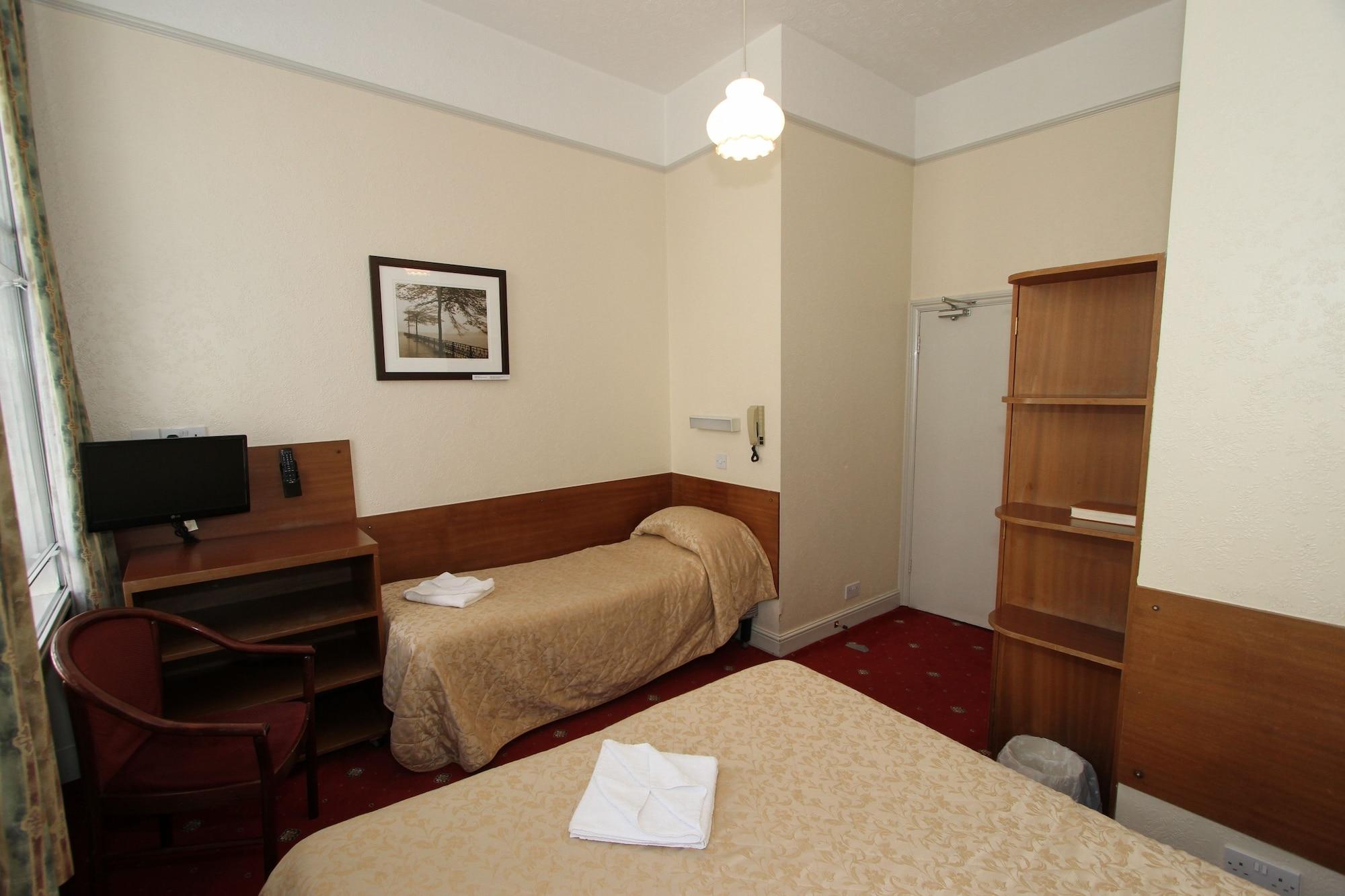 Ridgemount Hotel by null