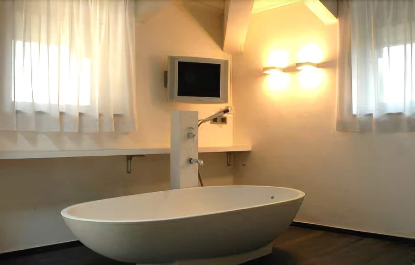 Hotel Century by null