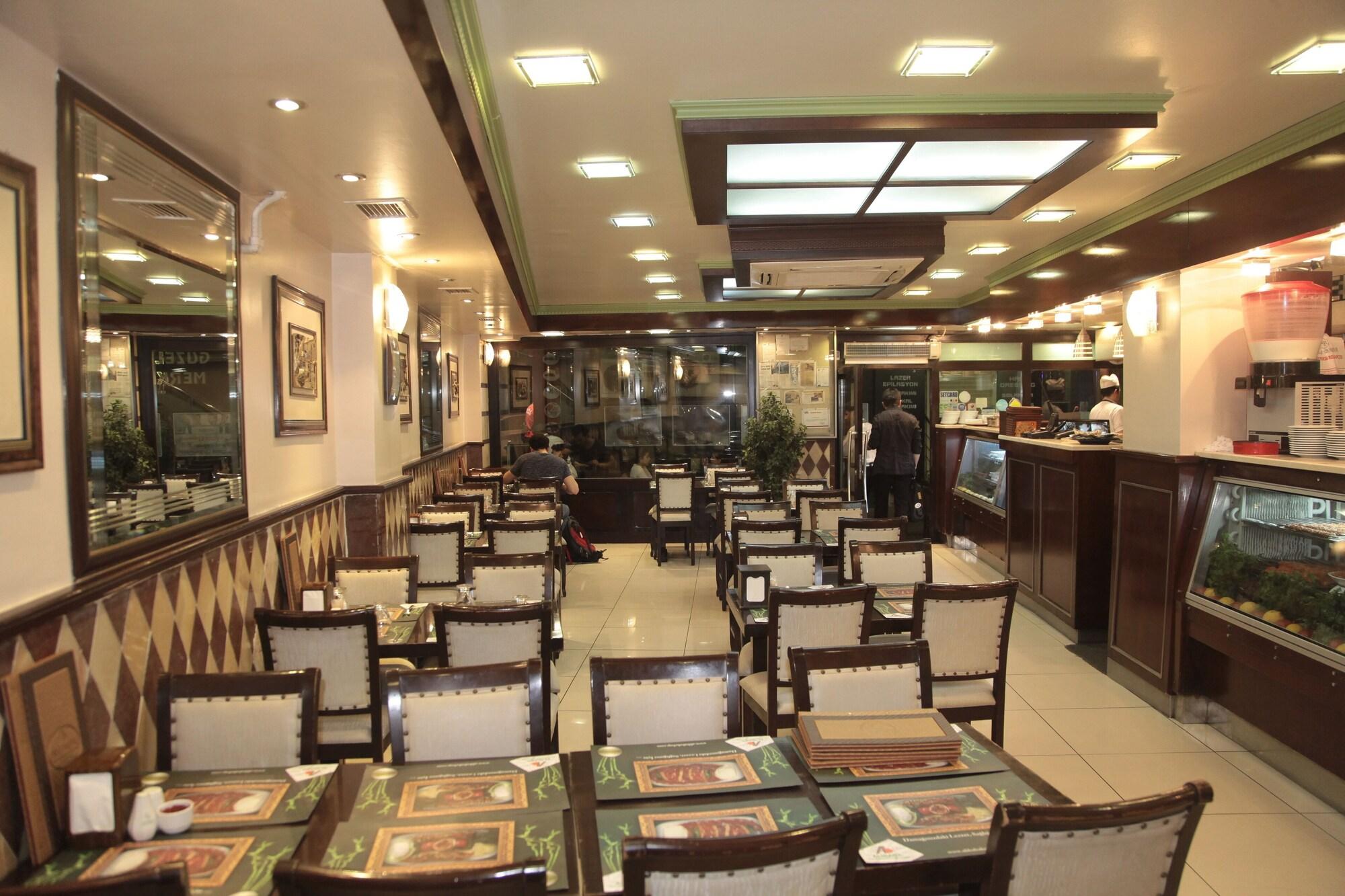 Golden Pen Hotel