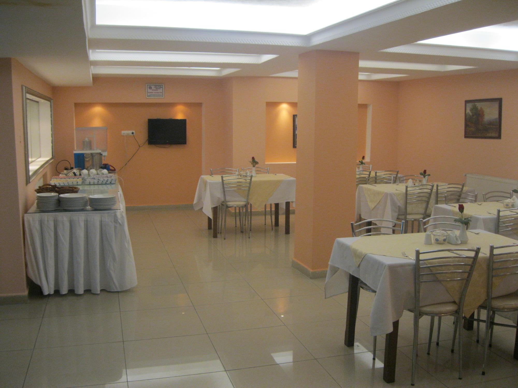 Mina 1 Hotel