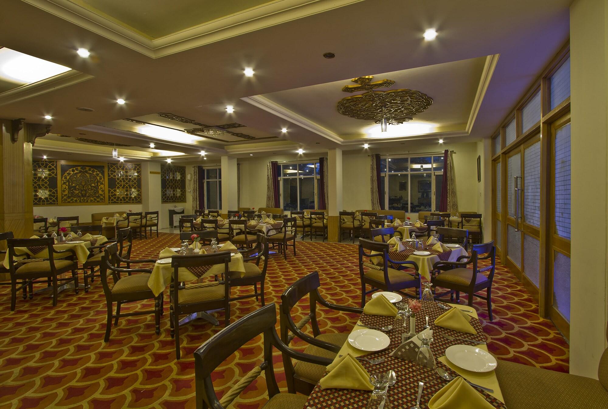 Royal Park Resort