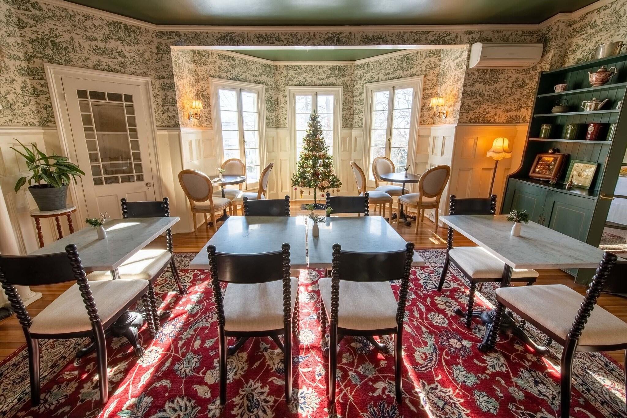 Birchwood Inn