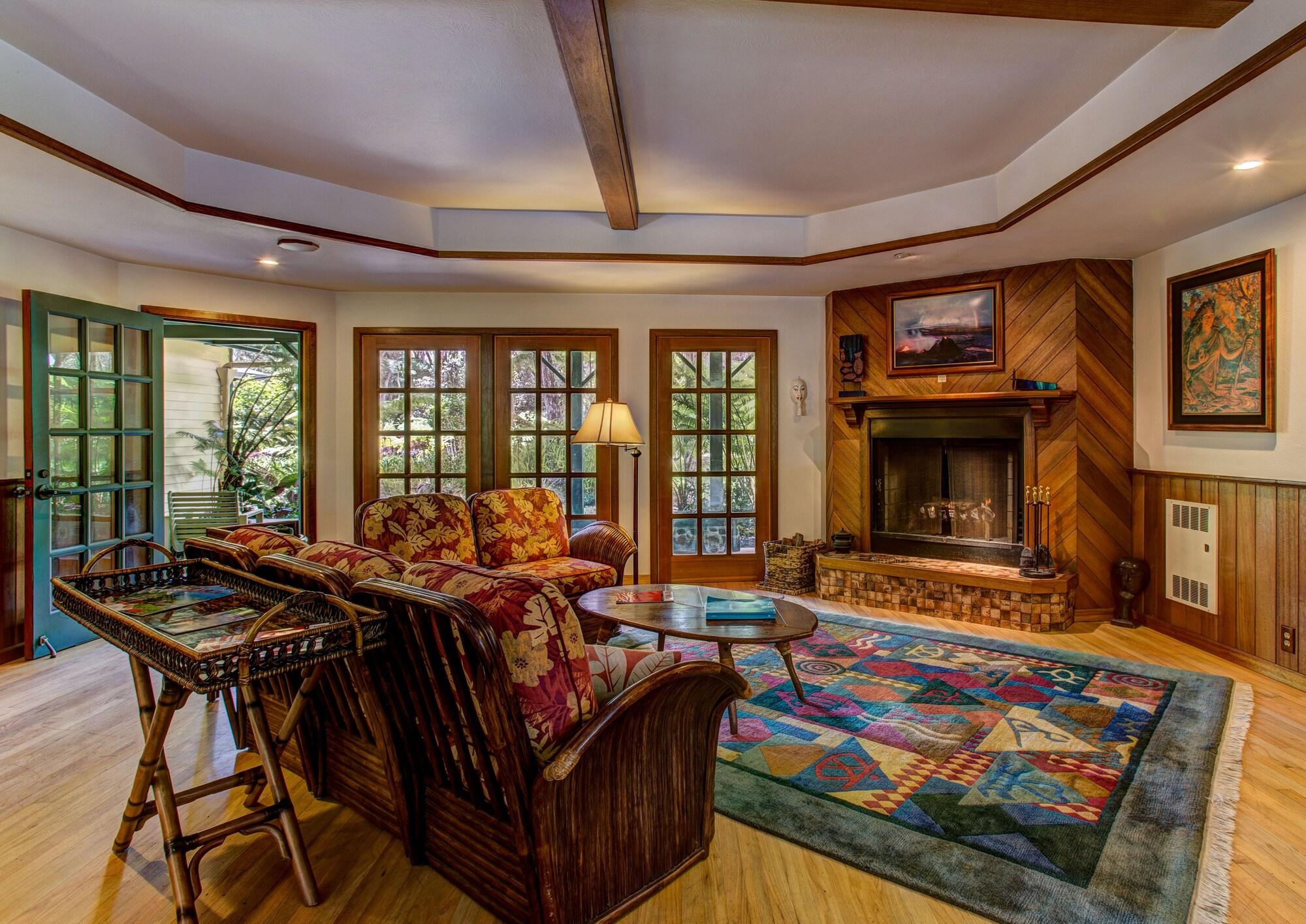 Kilauea Lodge and Restaurant by null