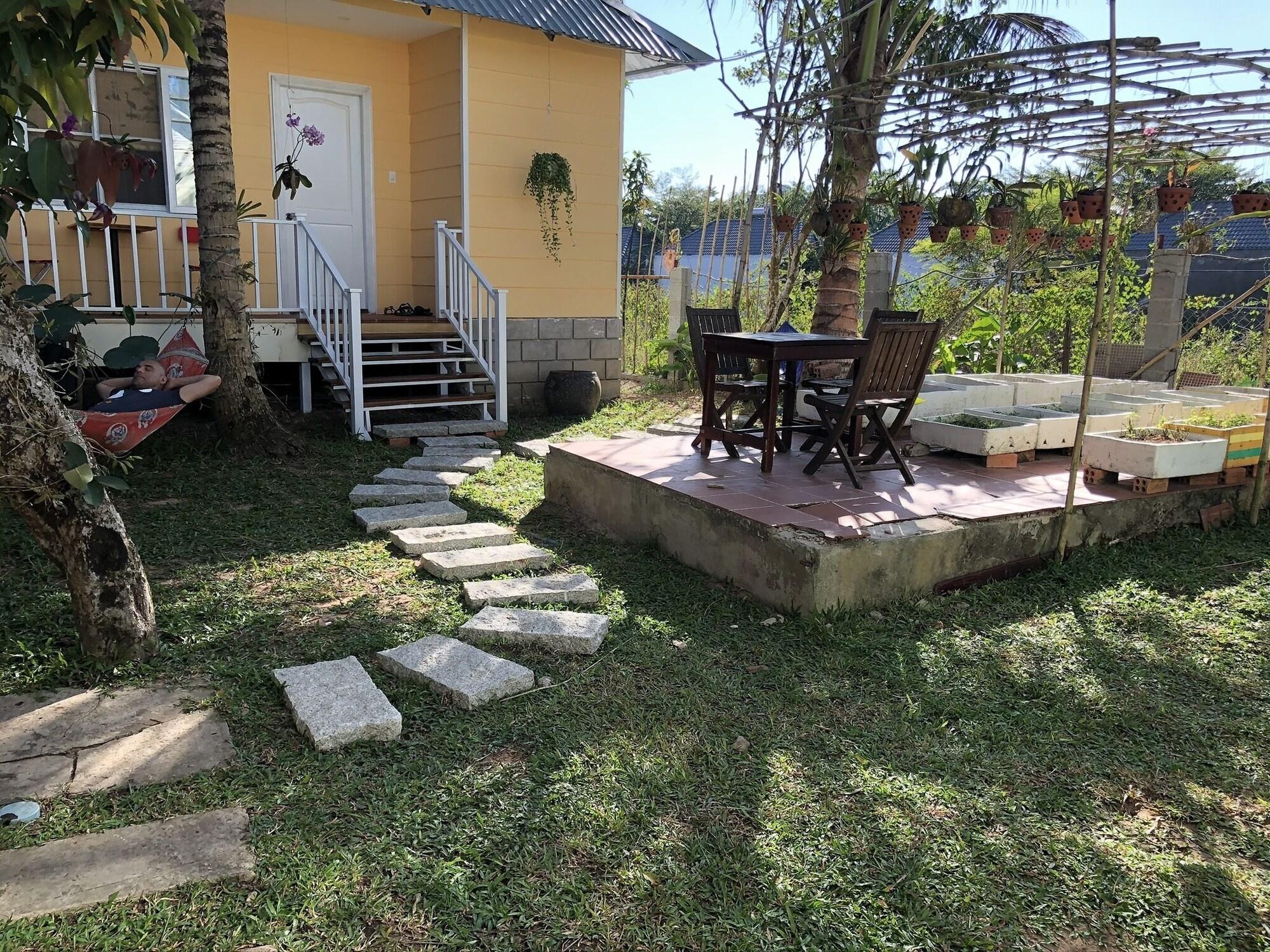 Tropical Garden Homestay - фото