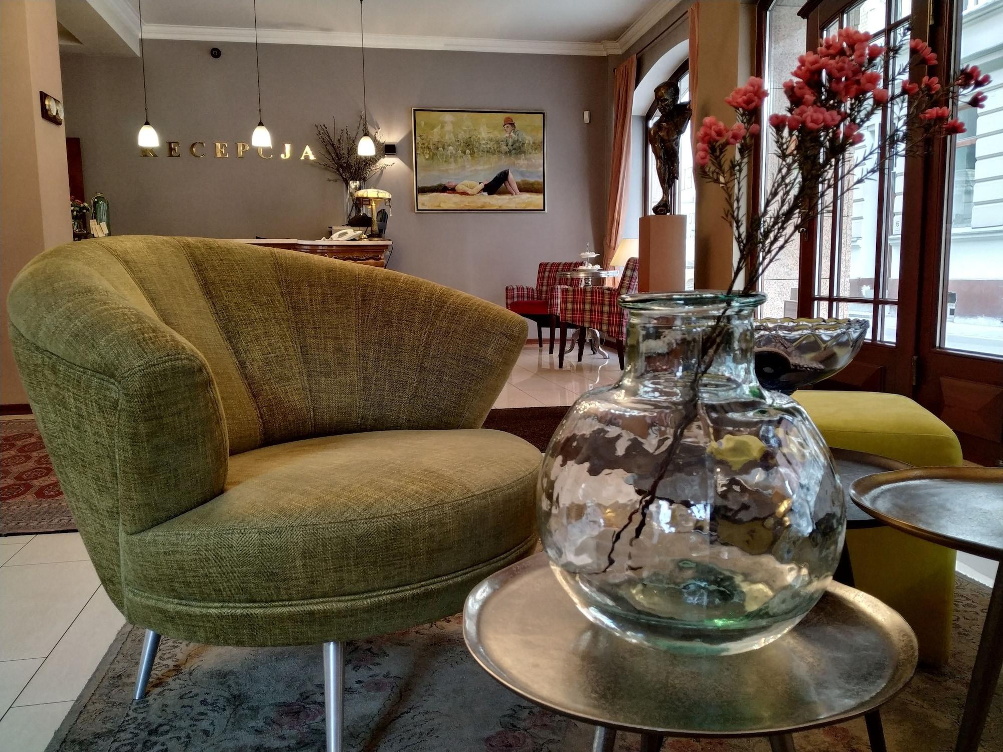 Hotel Stare Miasto by null