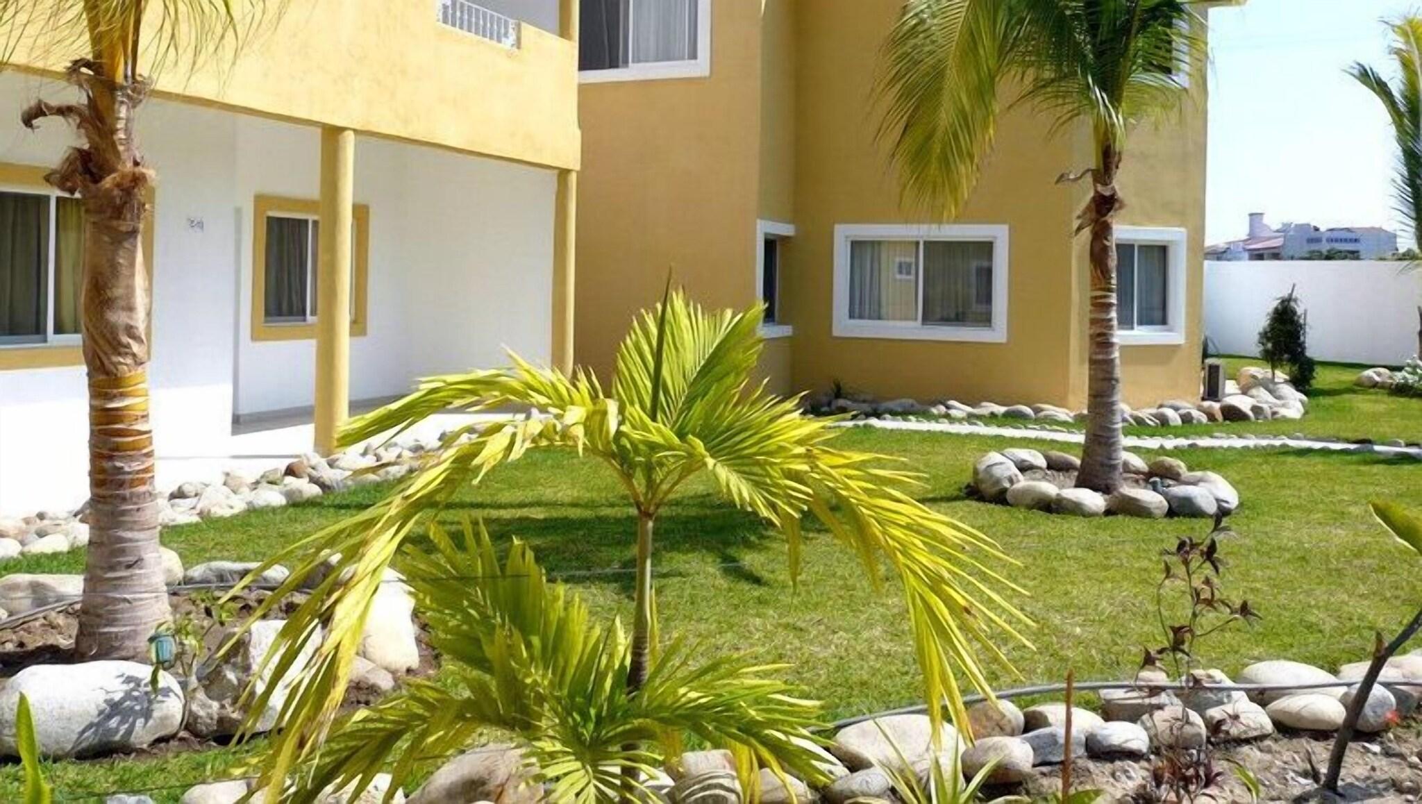 Condominios Jaroje by null