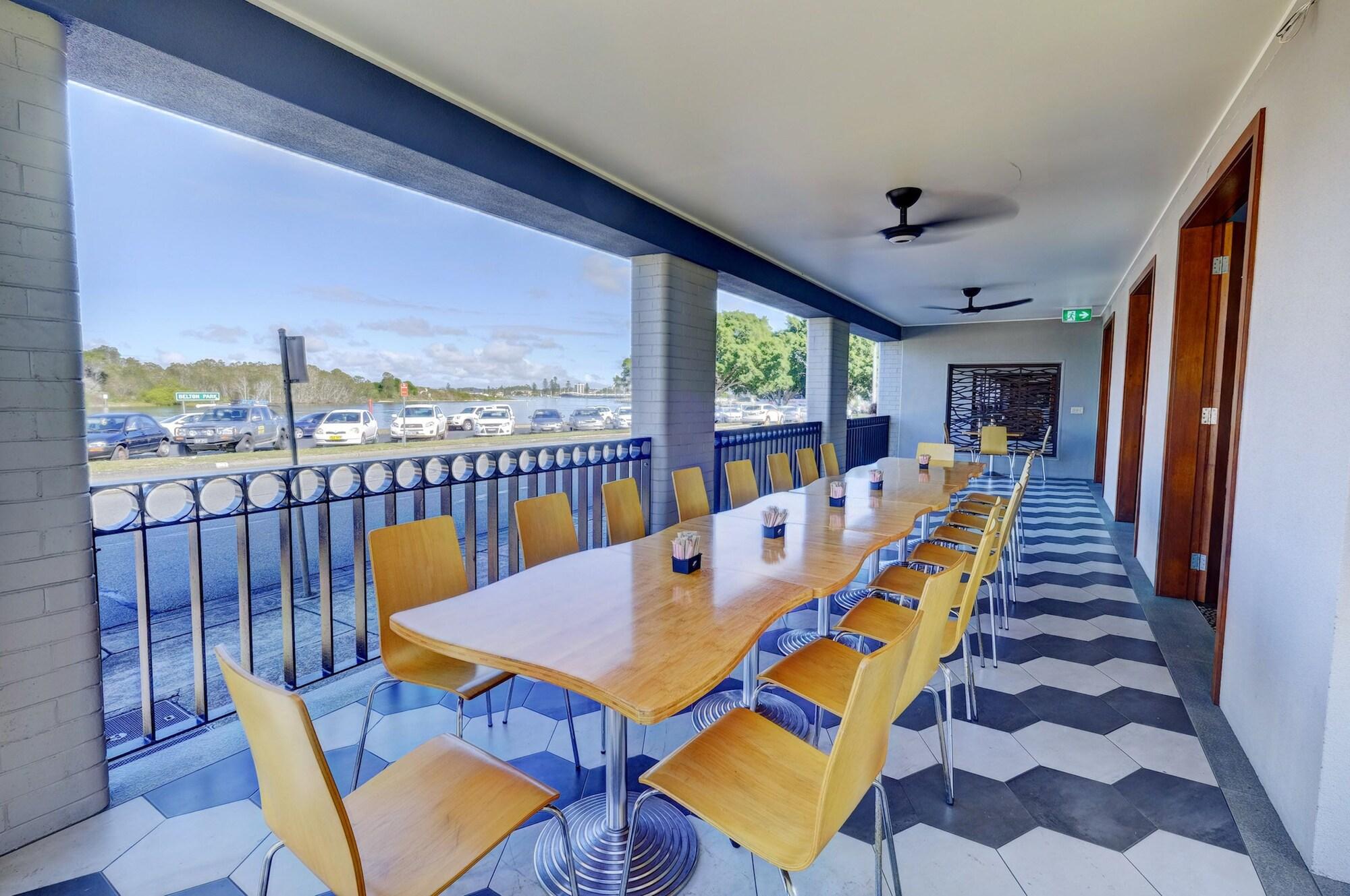 Lakes And Ocean Hotel Forster