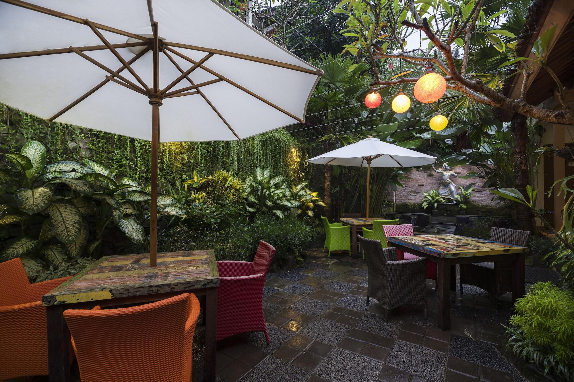Desak Putu Putera Cottages