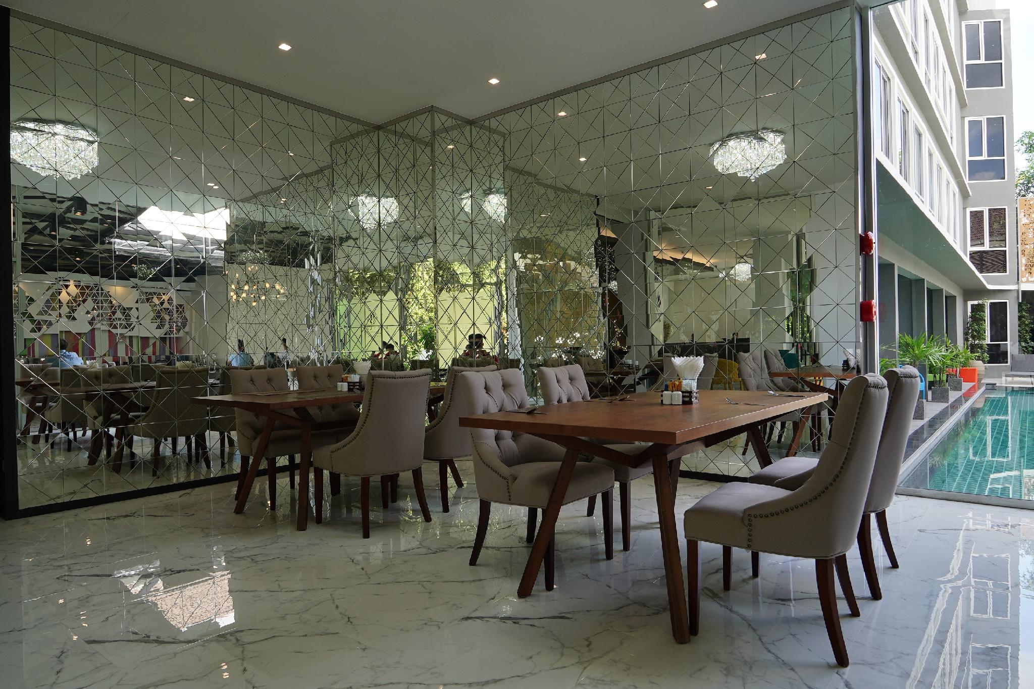 Ae Lana Chiang Mai Hotel