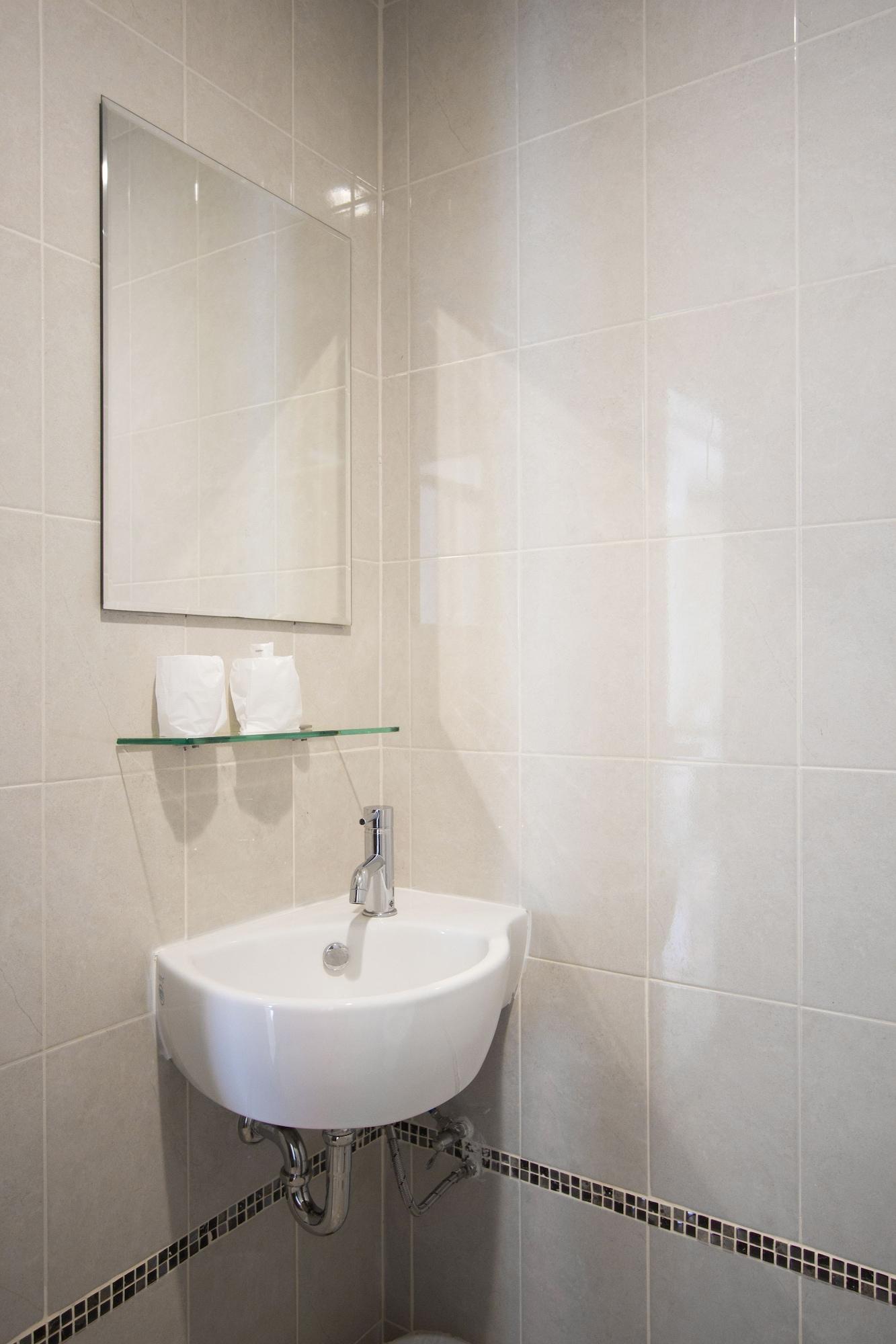 Lee Chiang Hotel by null